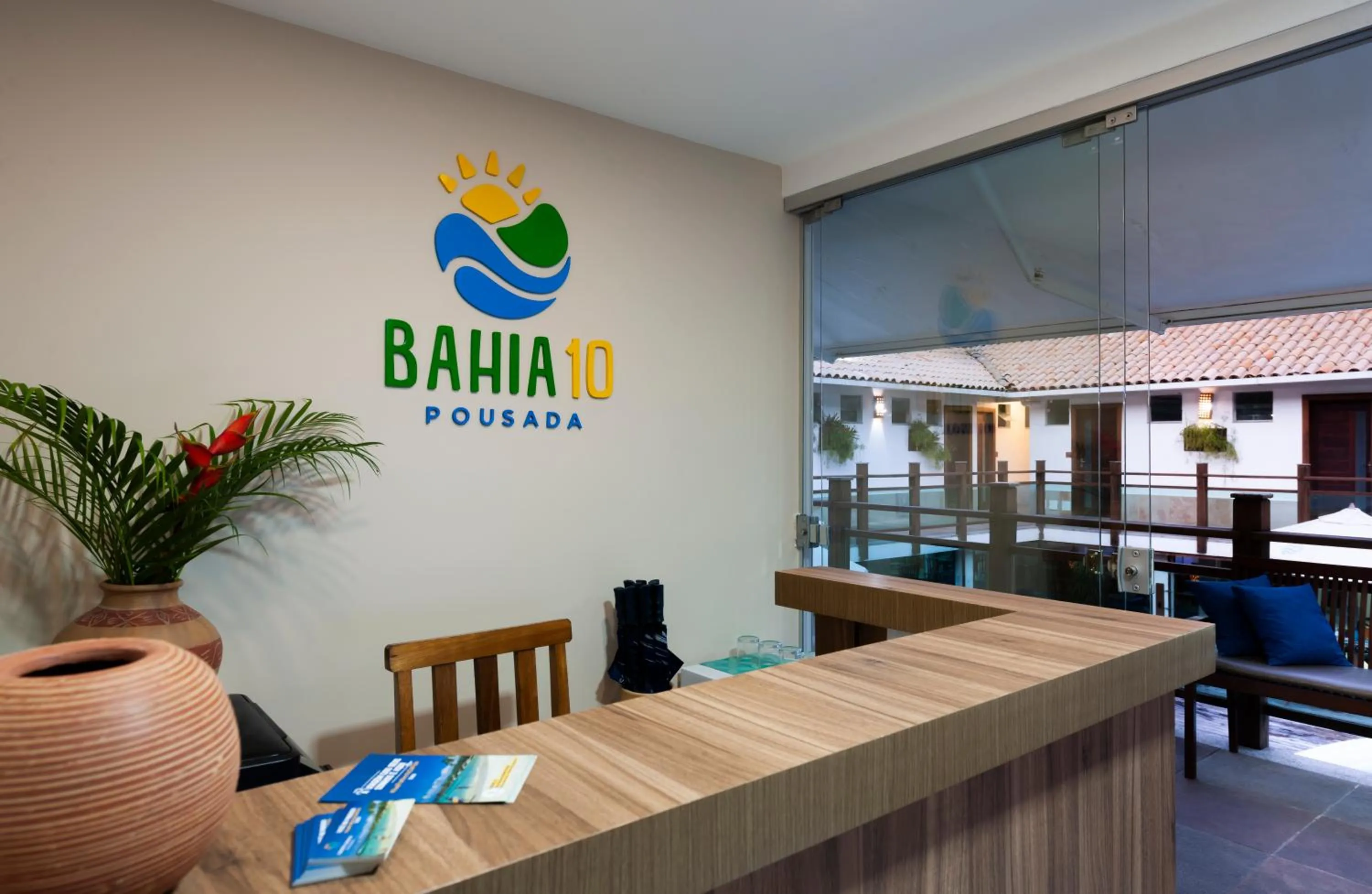 Facade/entrance in Pousada Bahia 10