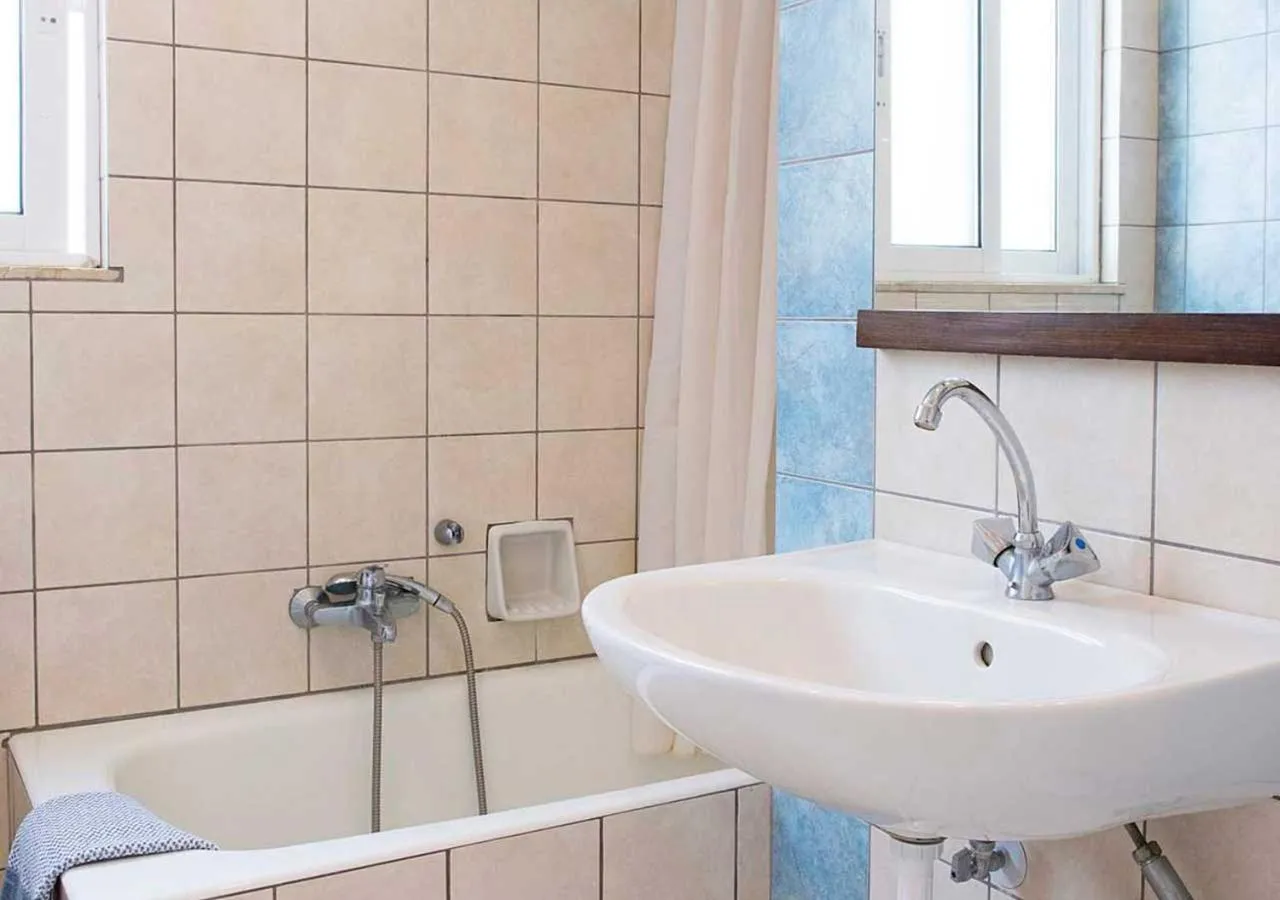 Bathroom in Stefanakis Hotel & Apartments