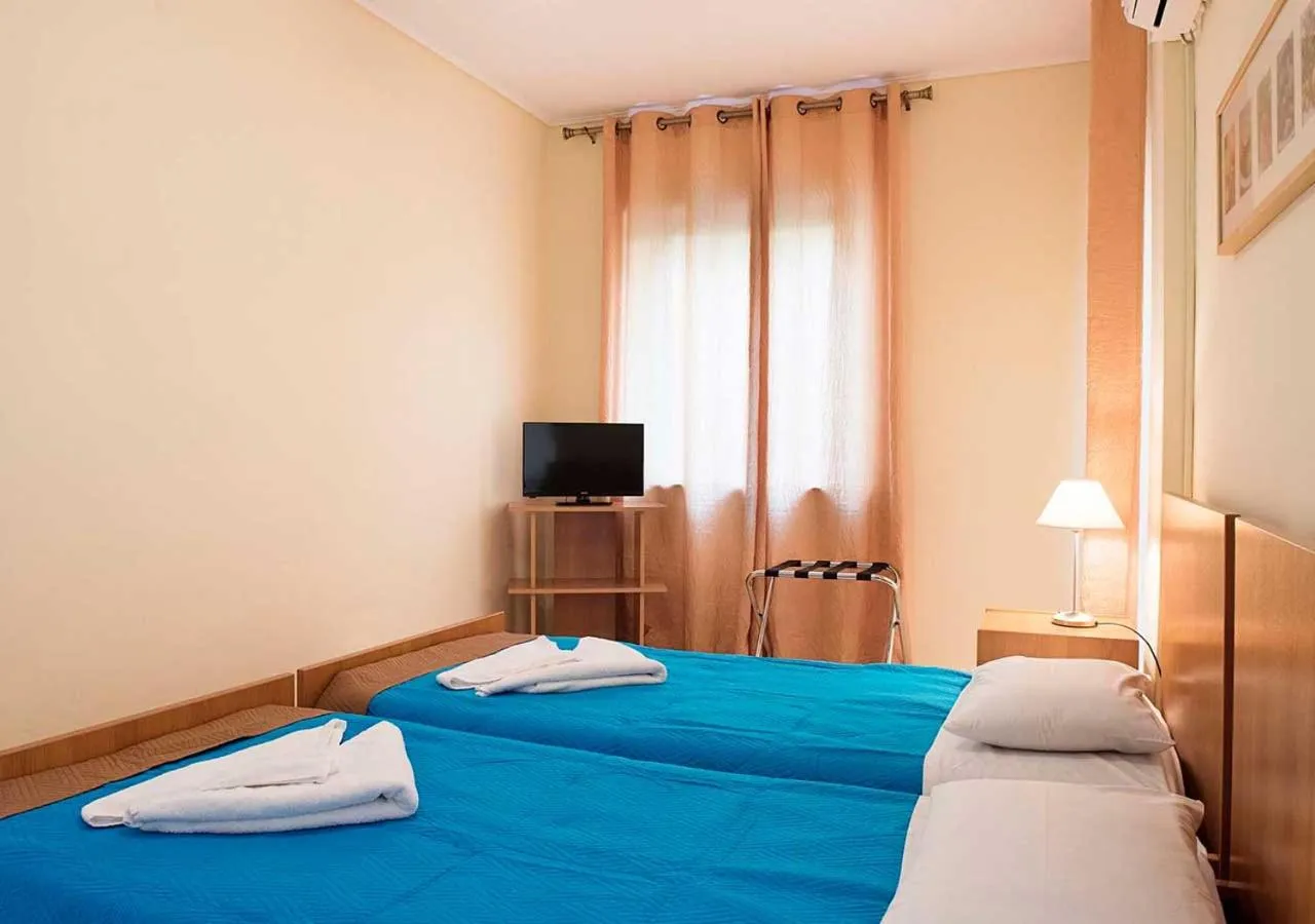 Bedroom, Bed in Stefanakis Hotel & Apartments