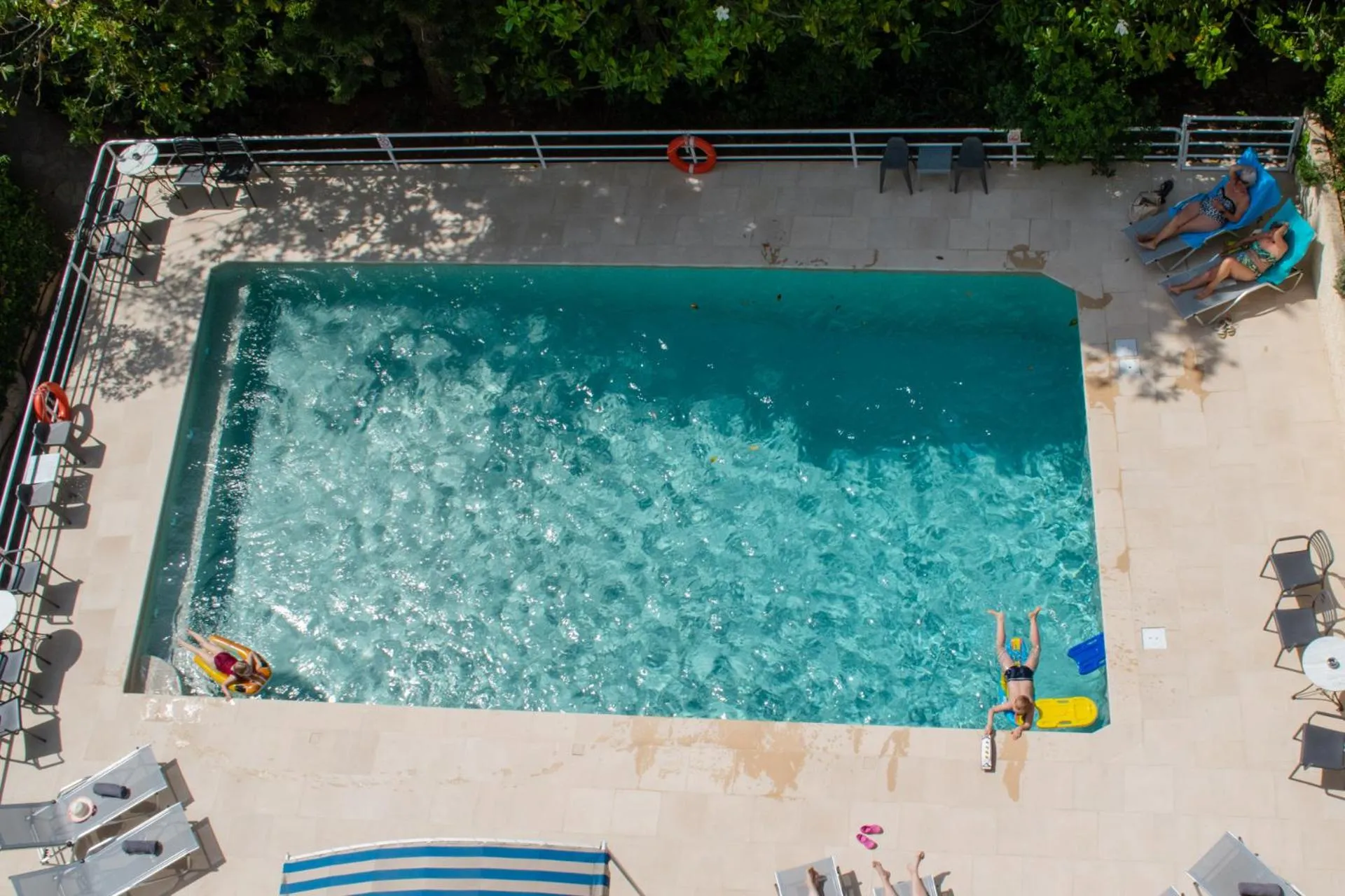 Swimming pool in Stefanakis Hotel & Apartments