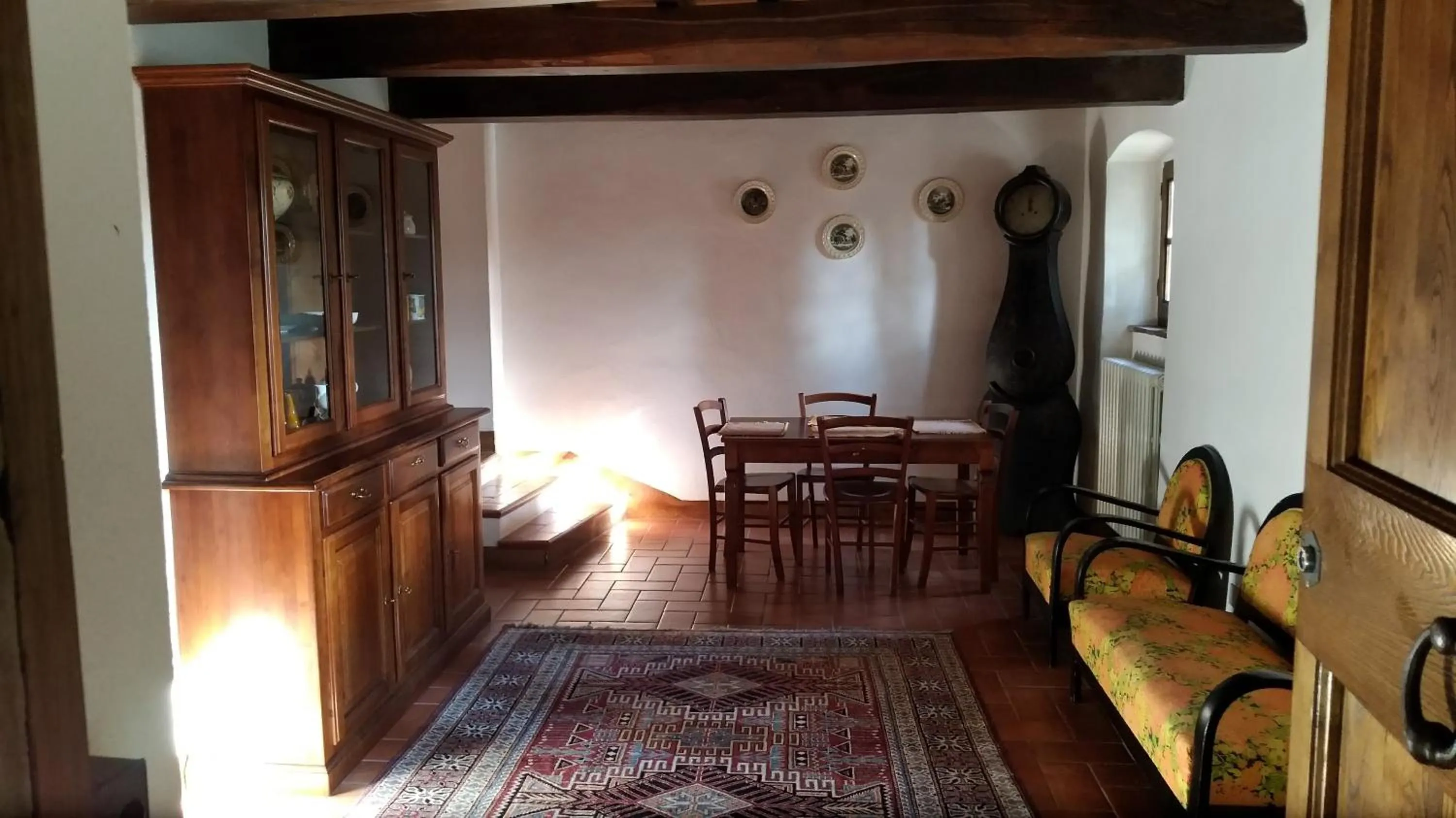 Photo of the whole room in Villa La Nussa