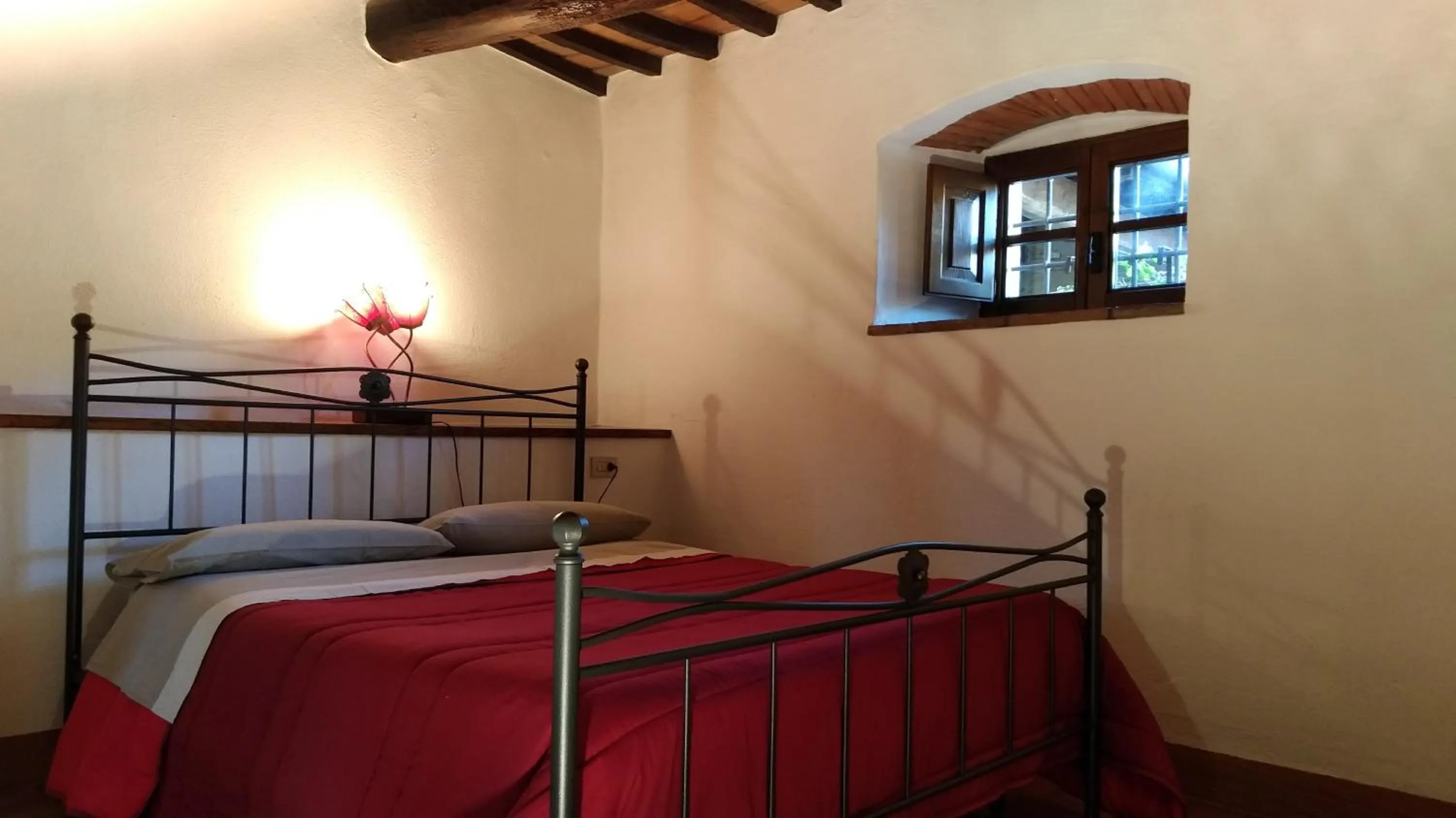 Bed in Villa La Nussa