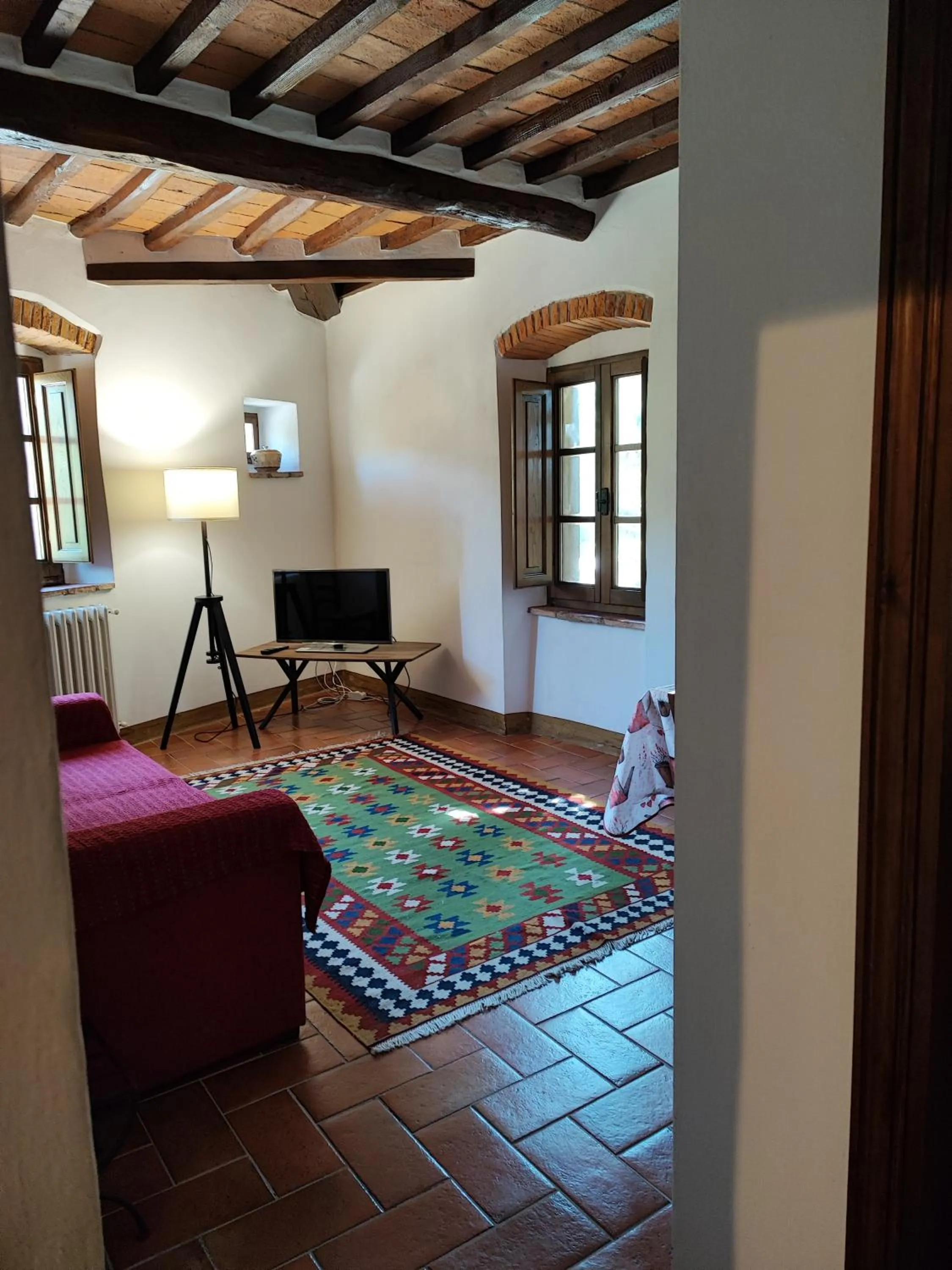 Living room, Bed in Villa La Nussa