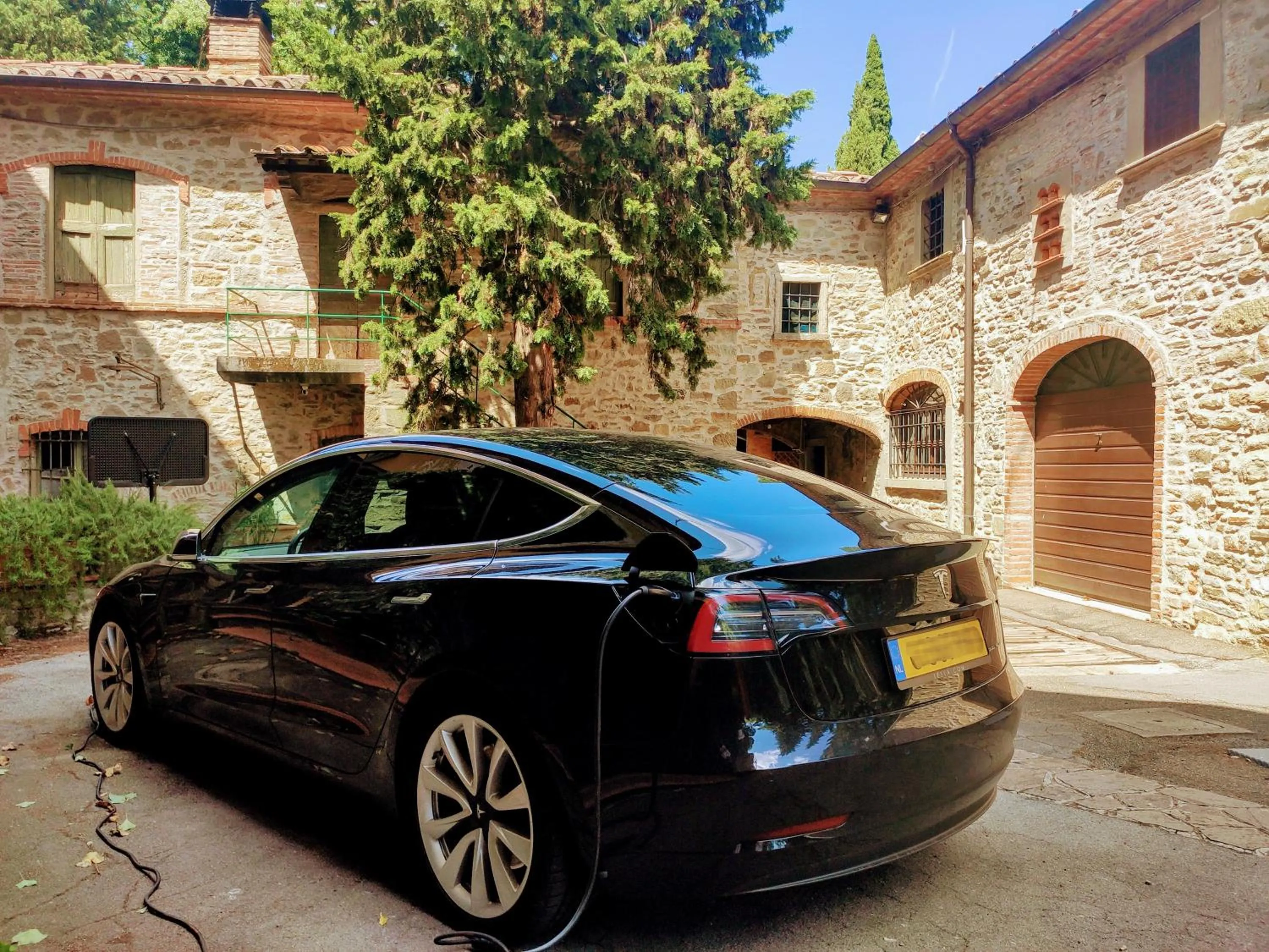 Parking in Villa La Nussa