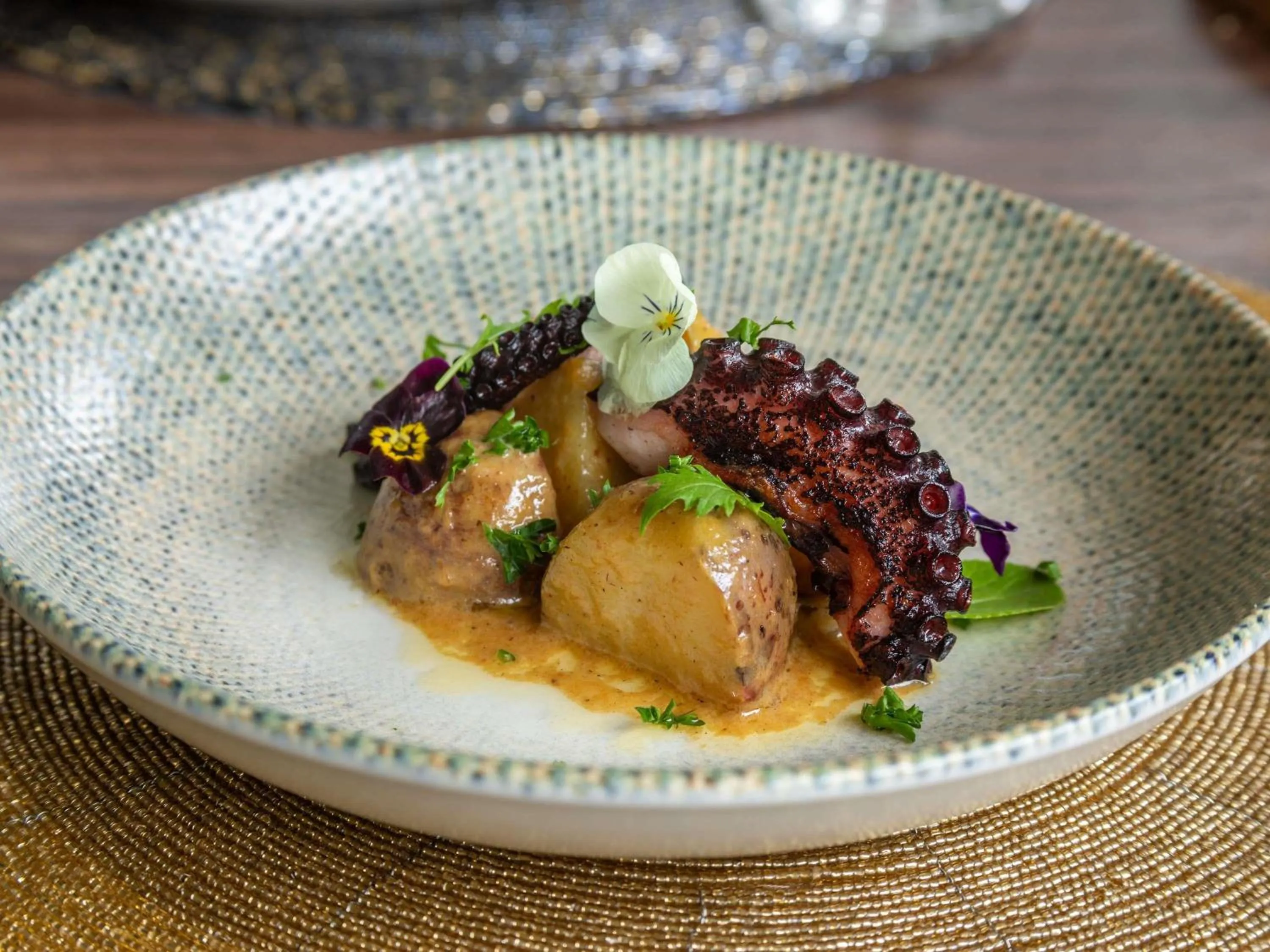 Restaurant/places to eat in Novotel Bogota Parque 93