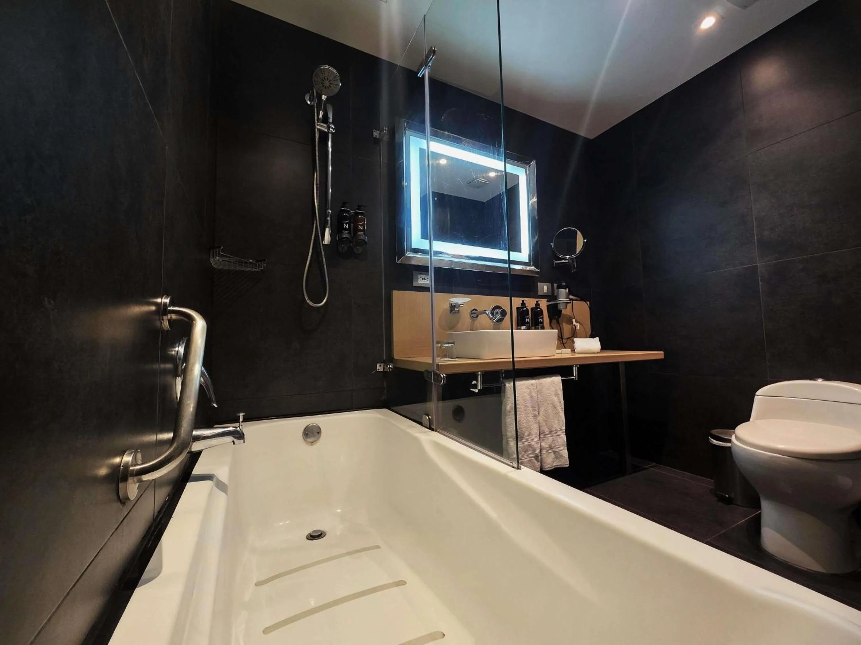 Bedroom in Novotel Bogota Parque 93