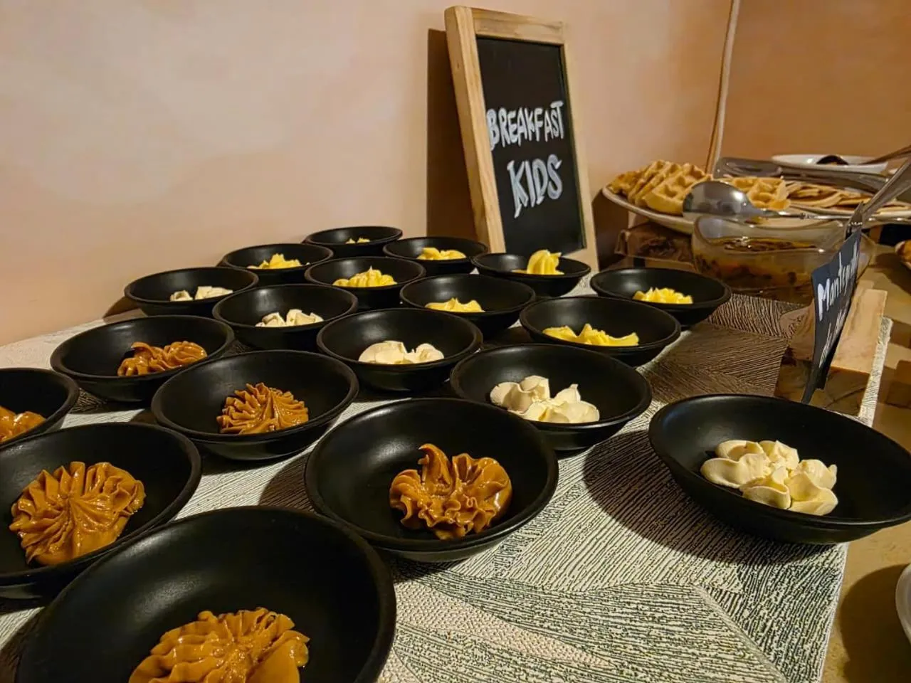 Buffet breakfast in Novotel Bogota Parque 93