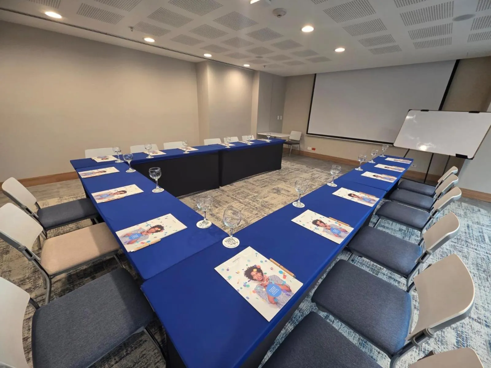 Meeting/conference room in Novotel Bogota Parque 93