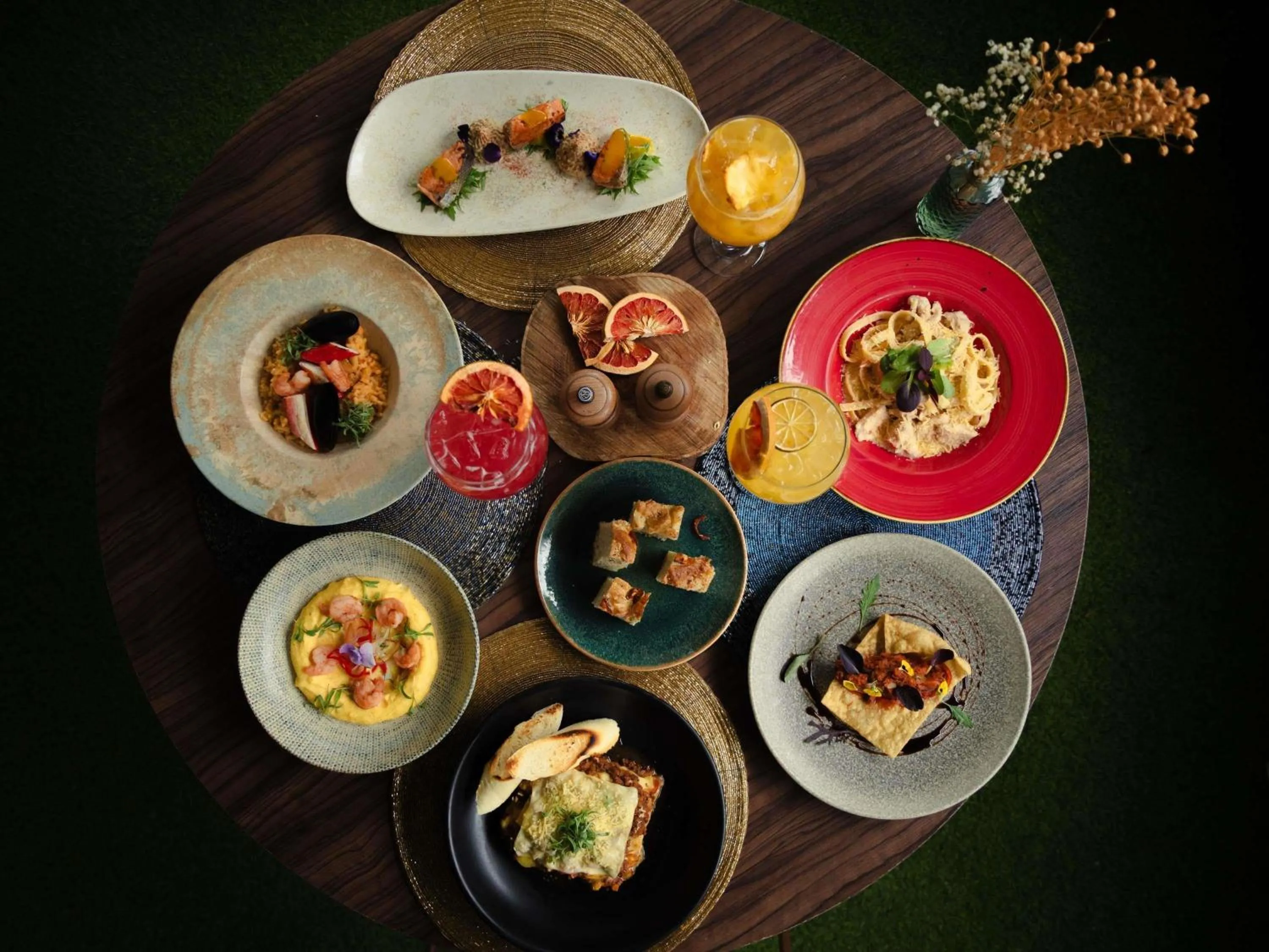 Restaurant/places to eat in Novotel Bogota Parque 93