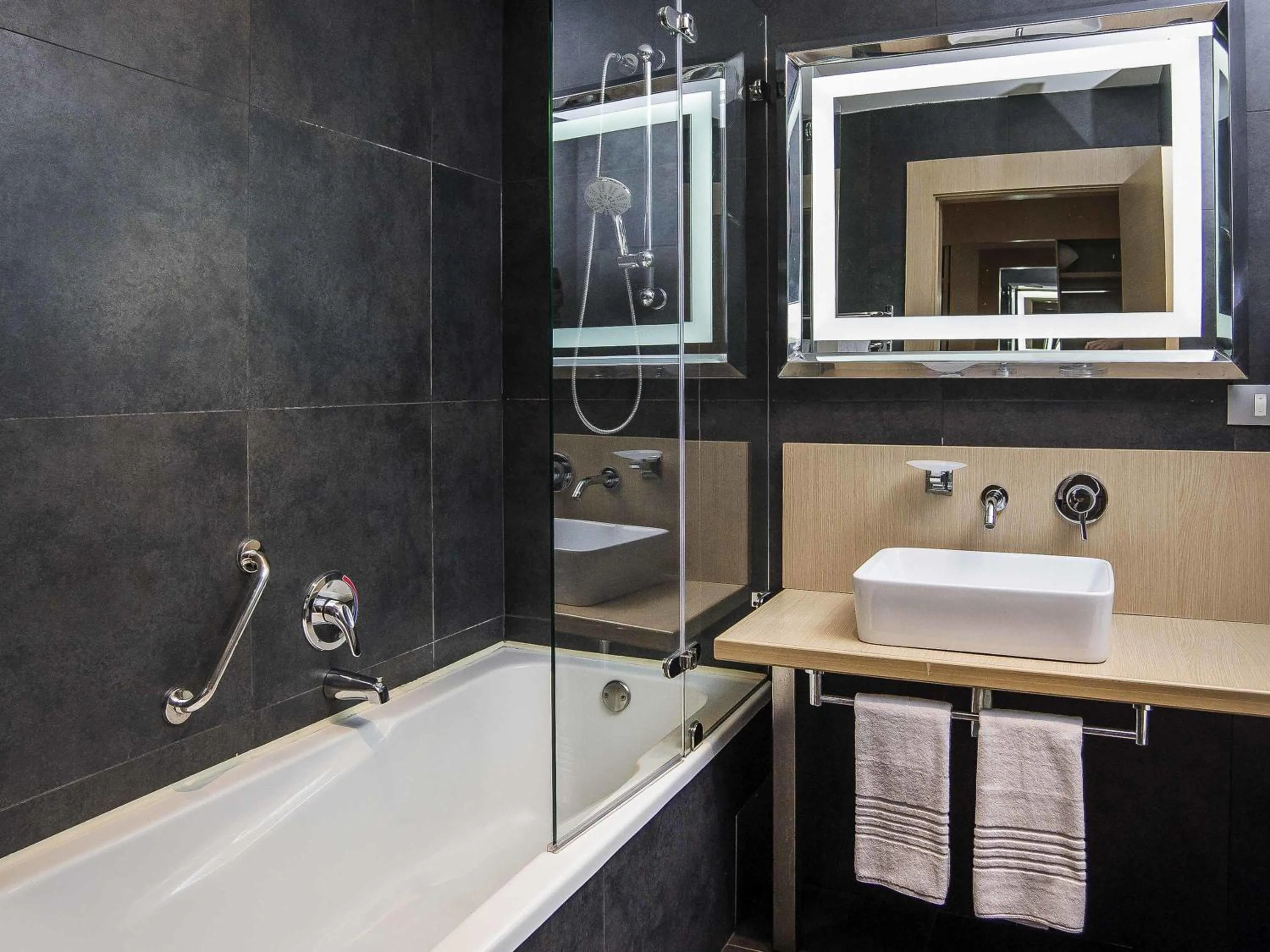 Bedroom in Novotel Bogota Parque 93