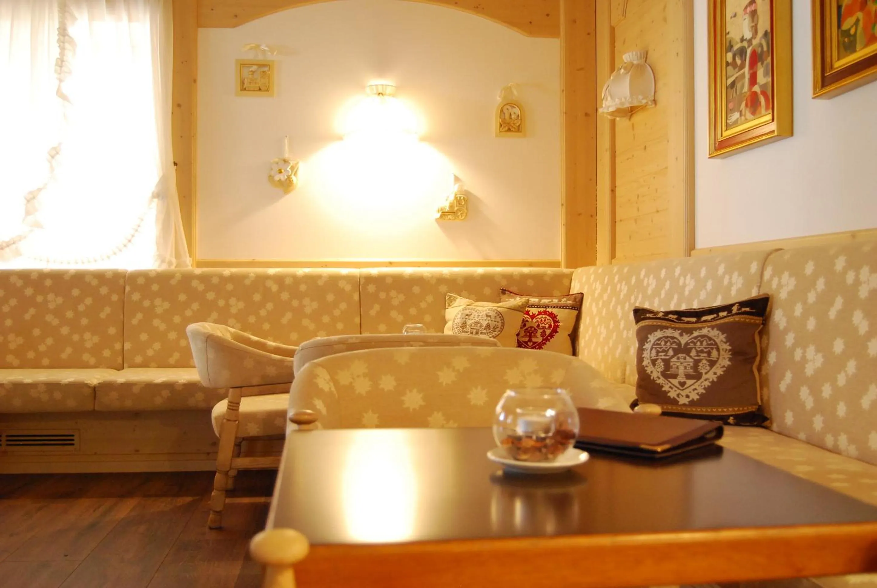 Lounge or bar in Folgaria Post Hotel