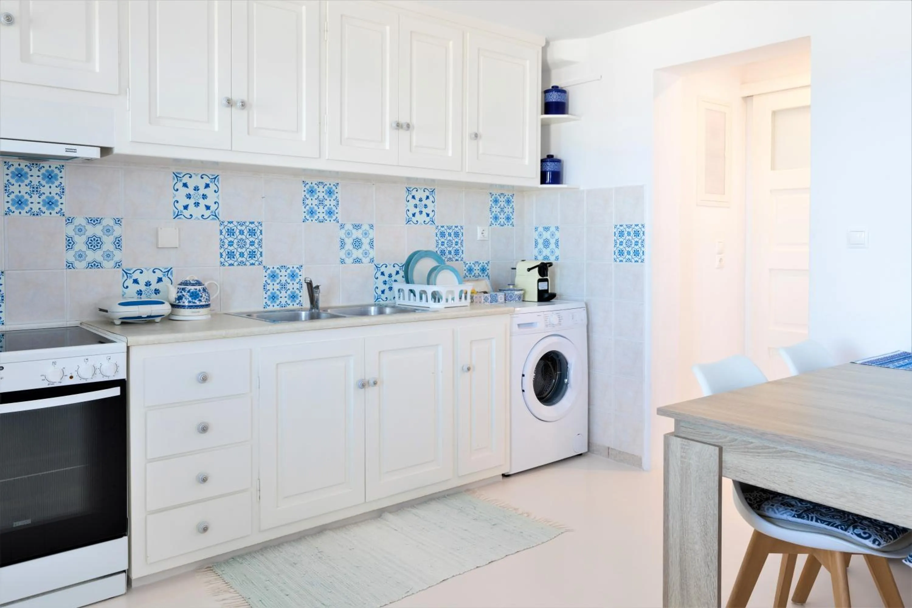 Coffee/tea facilities in Sugar Blue