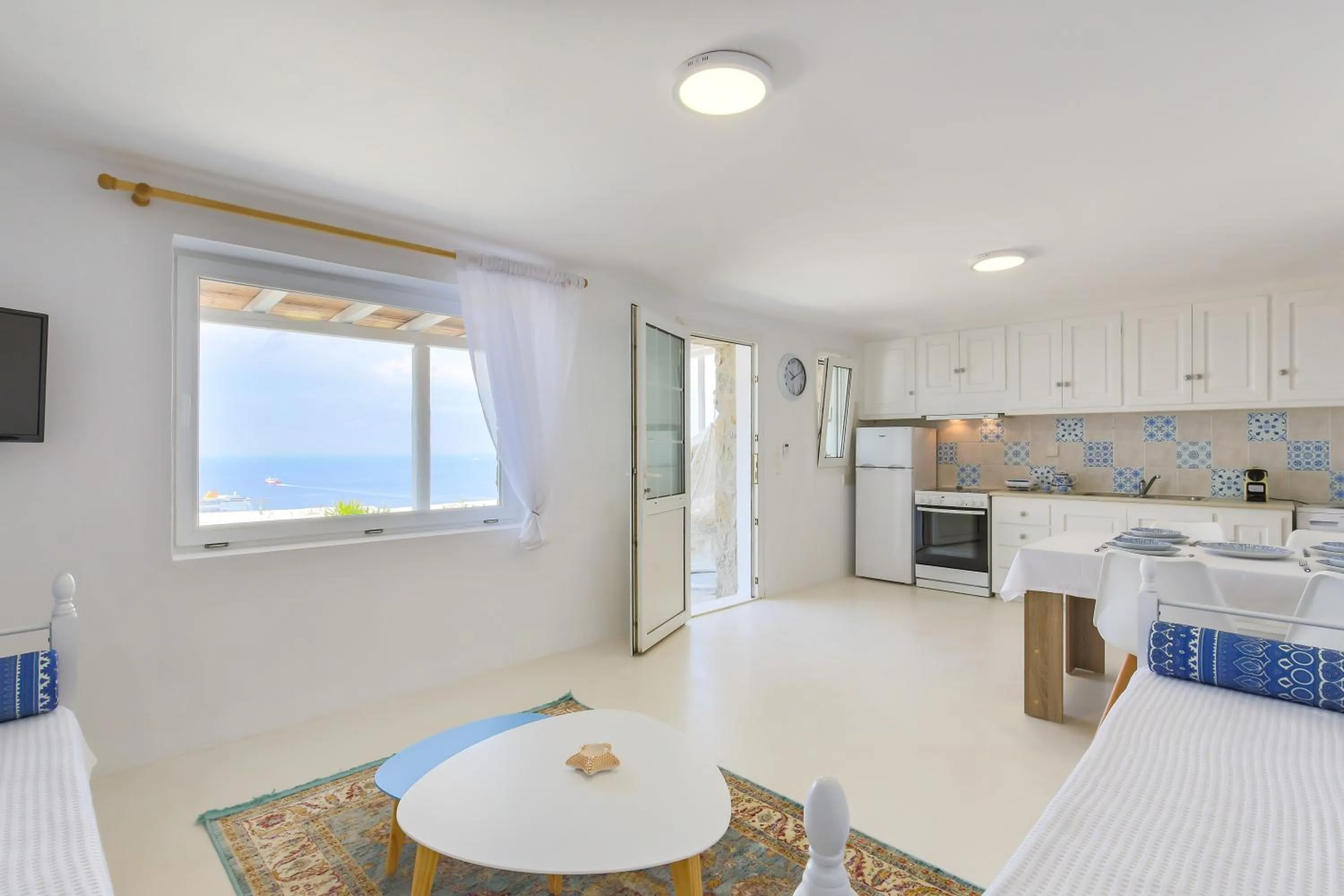 Photo of the whole room, Bed in Sugar Blue