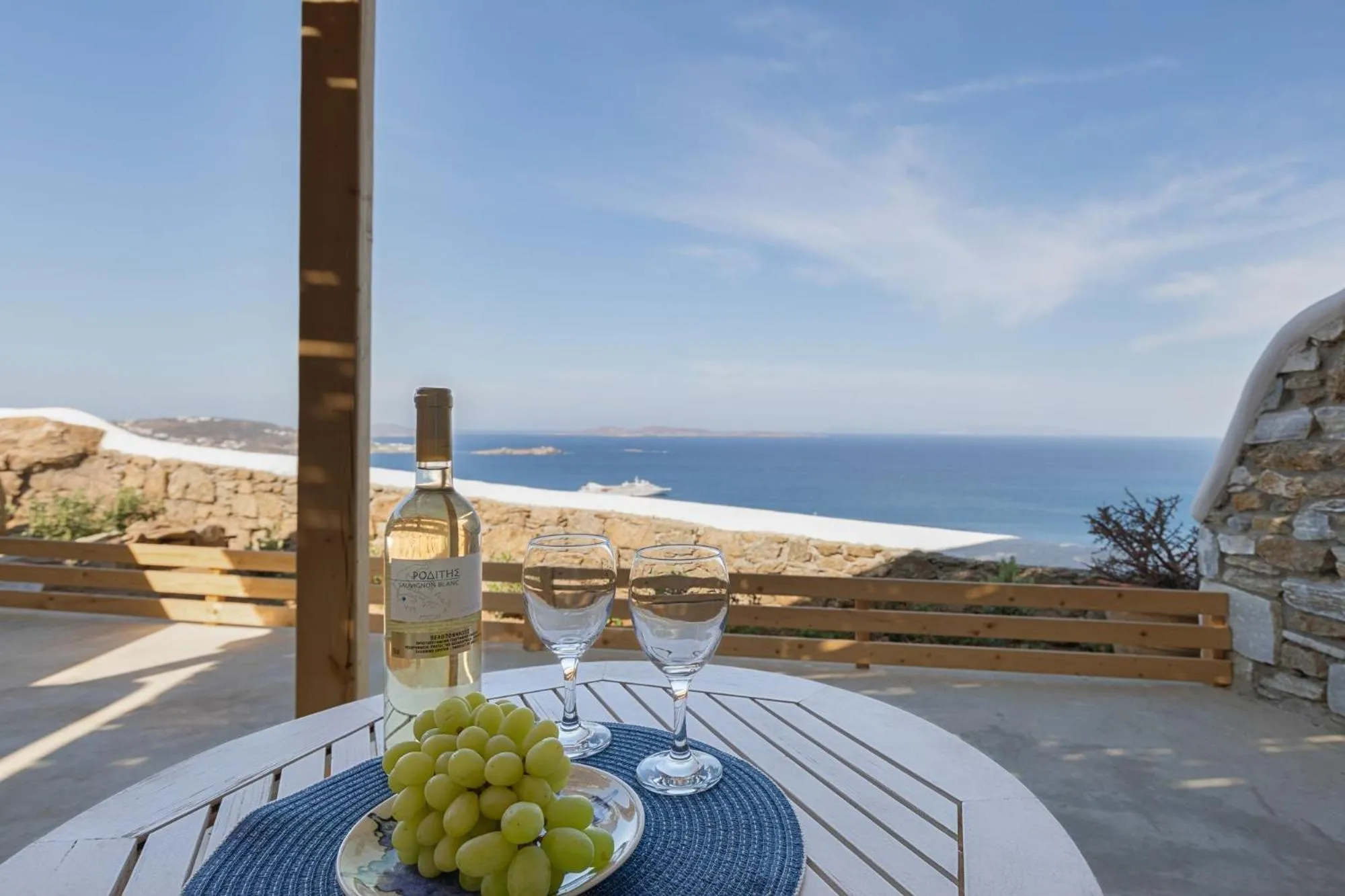 Sea view in Sugar Blue