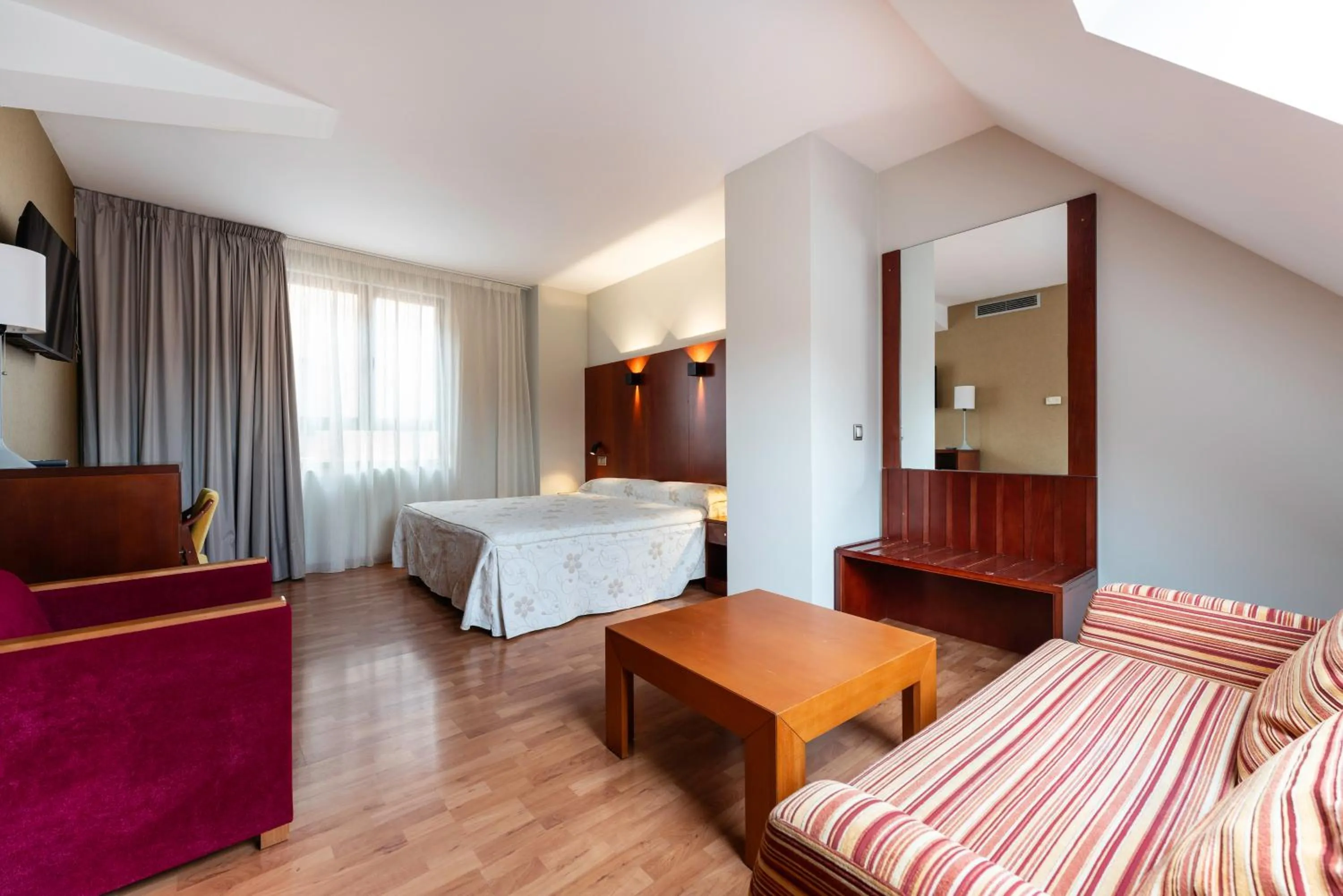 Bed in Hotel Doña Urraca