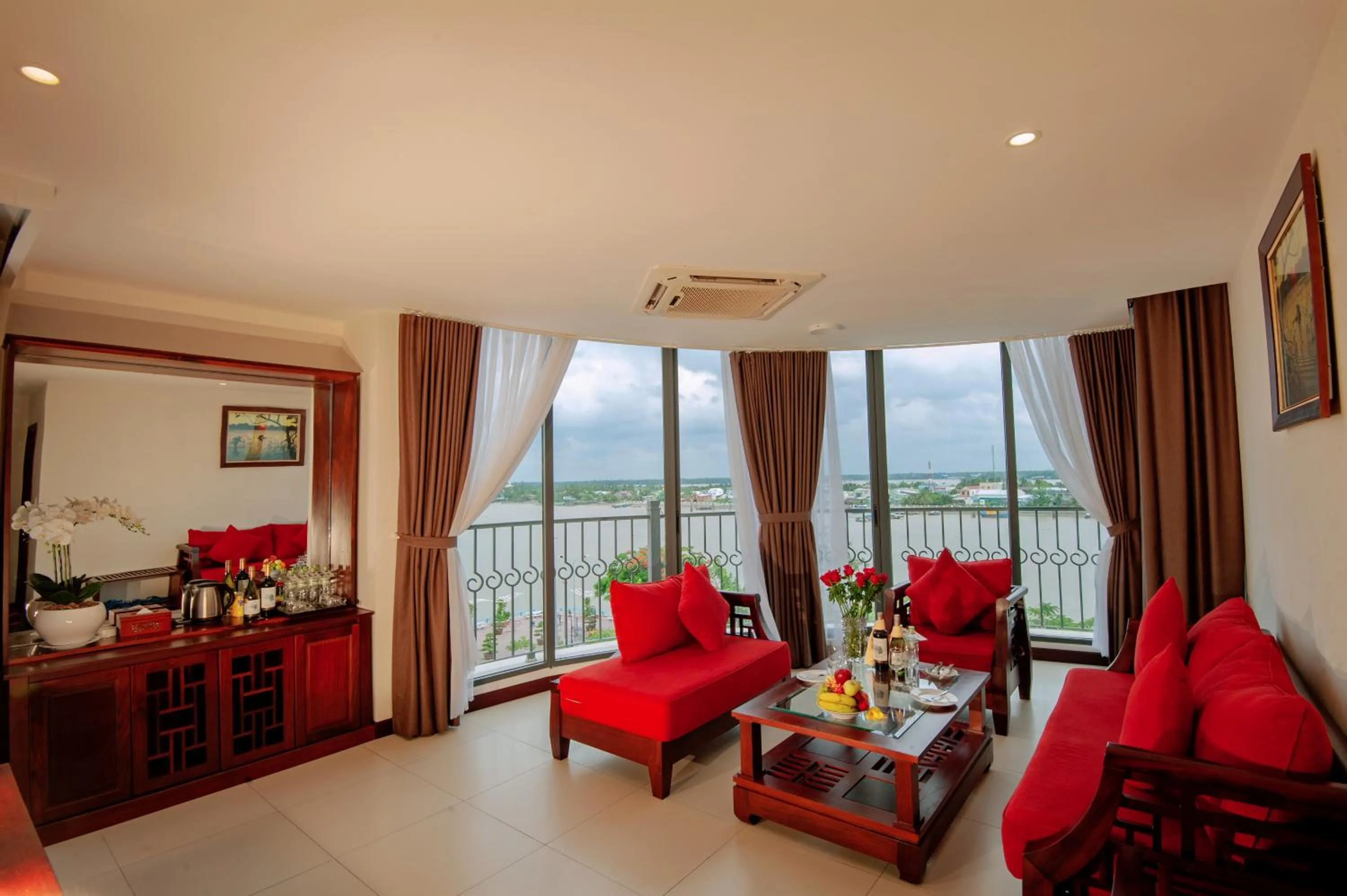 Natural landscape in Cuu Long Hotel