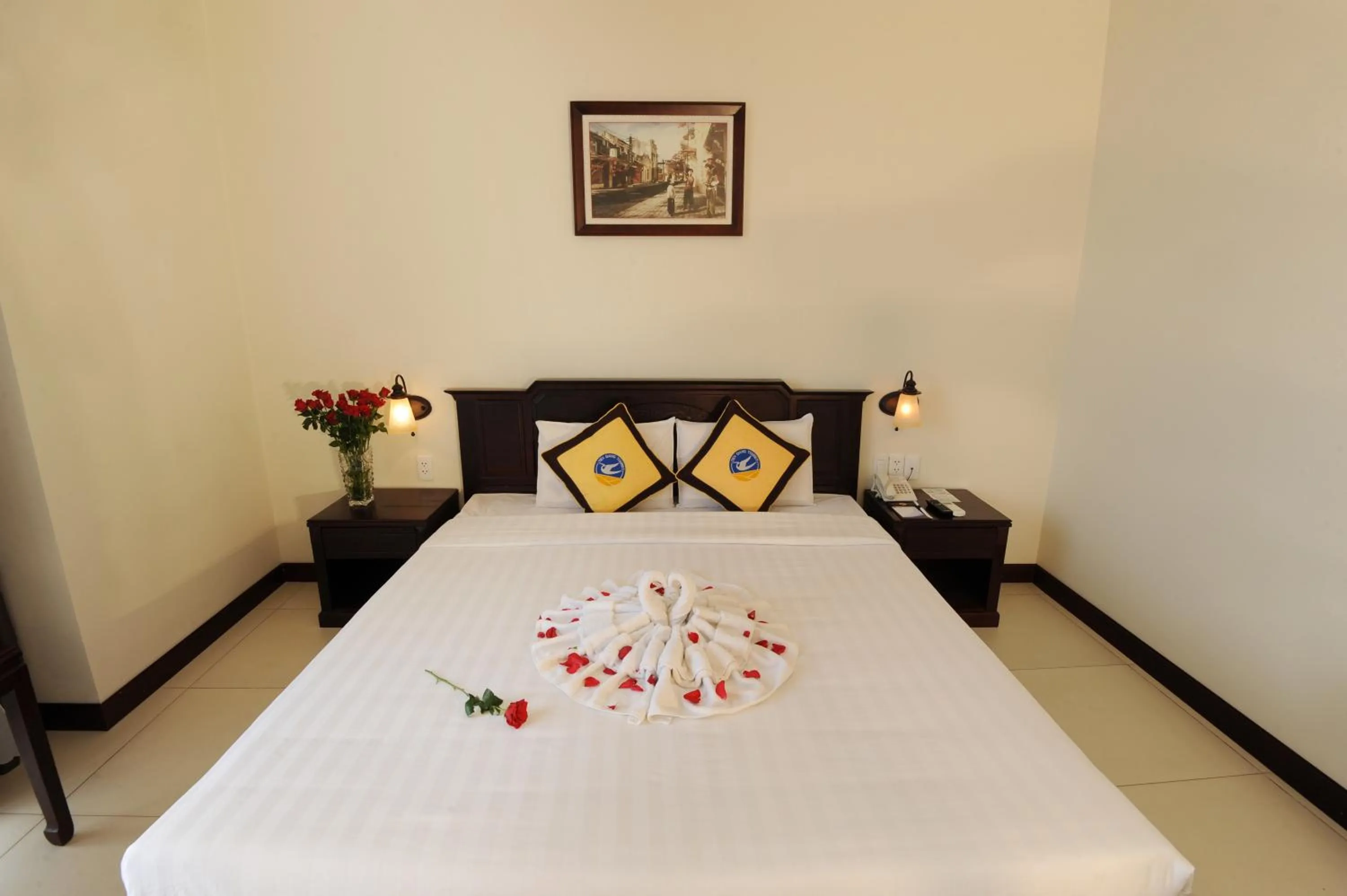 Bed in Cuu Long Hotel