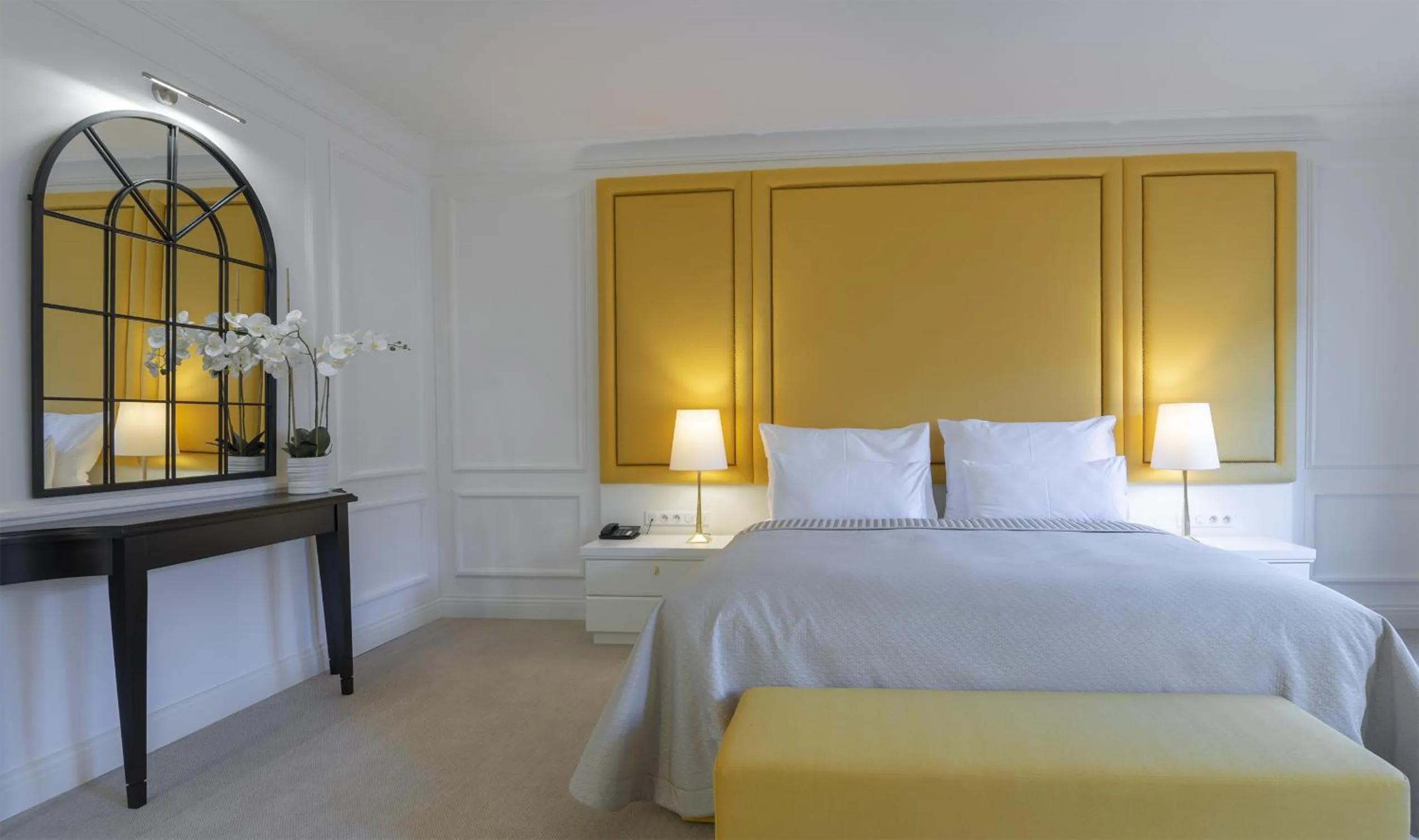 Bed in Boutique Hotel Corso