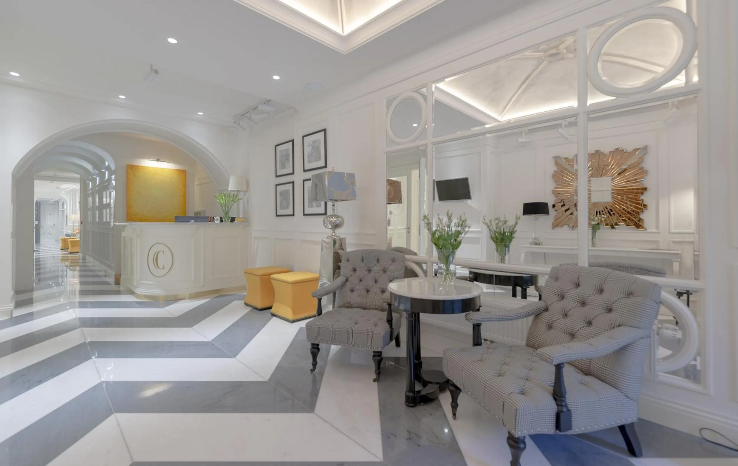 Lobby or reception in Boutique Hotel Corso
