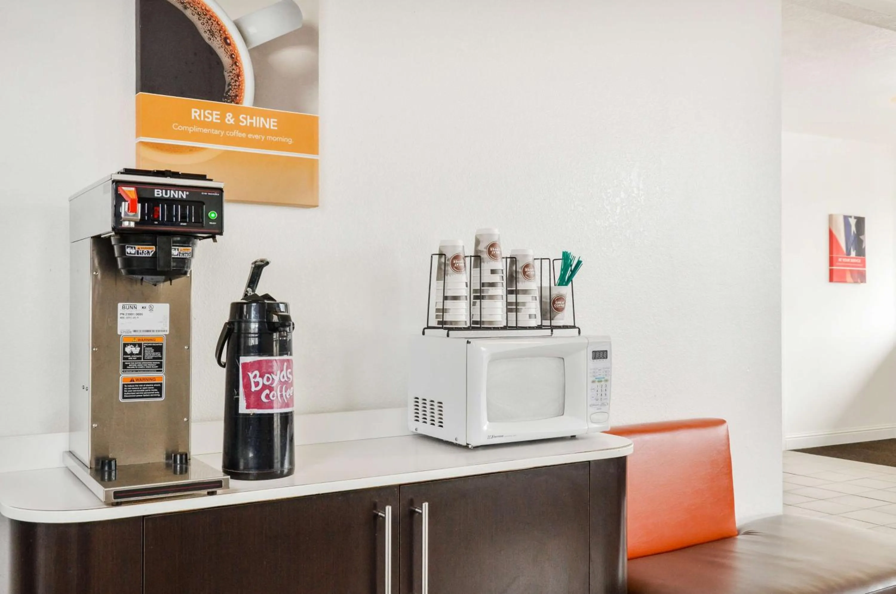 Restaurant/places to eat in Motel 6-Merced, CA