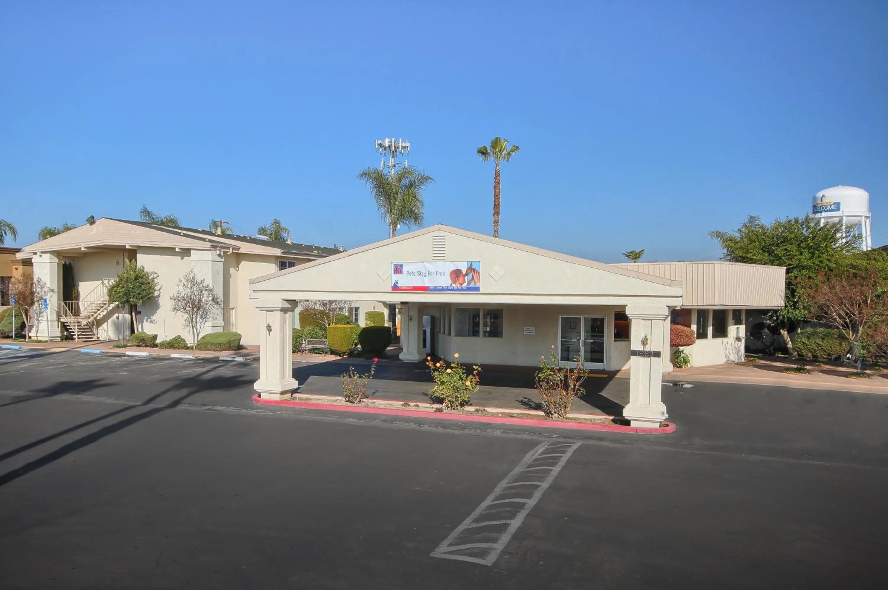 Facade/entrance in Motel 6-Merced, CA