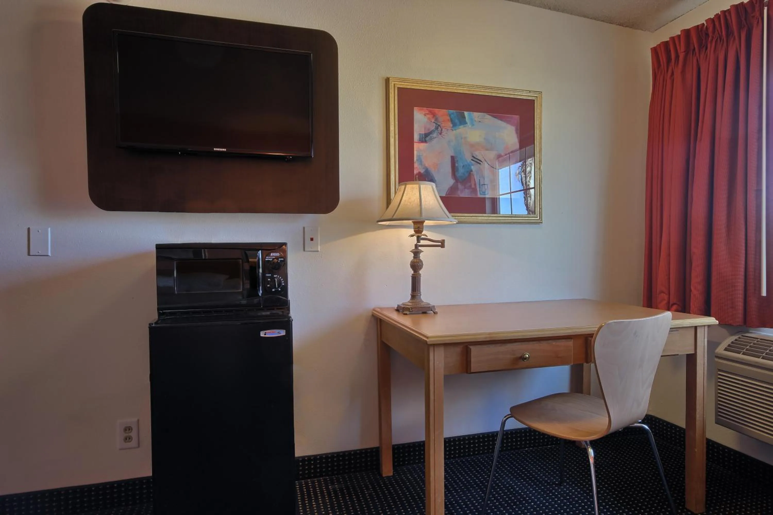 TV and multimedia in Motel 6-Merced, CA