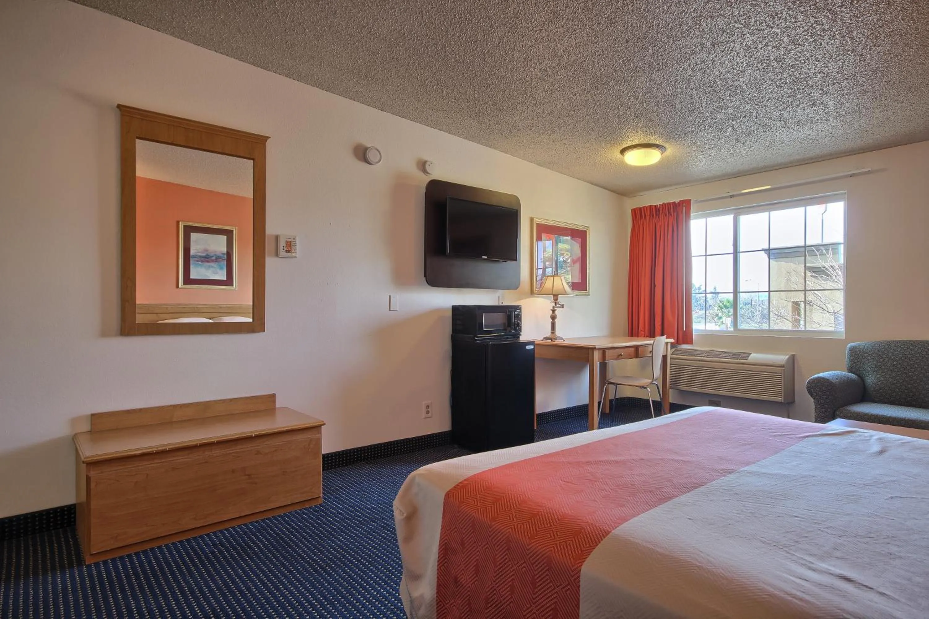 TV and multimedia in Motel 6-Merced, CA