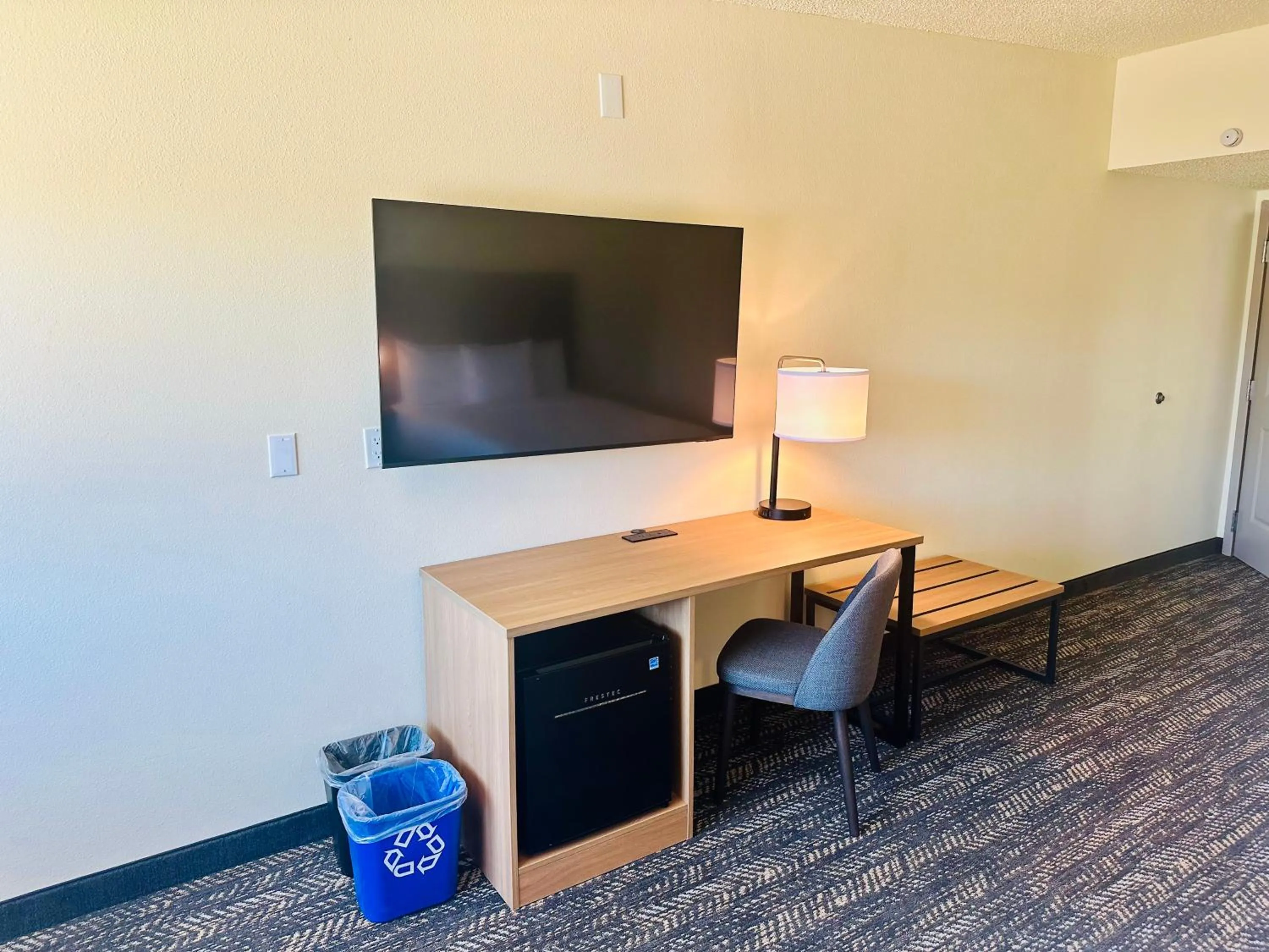 Bedroom in Ramada by Wyndham Merced