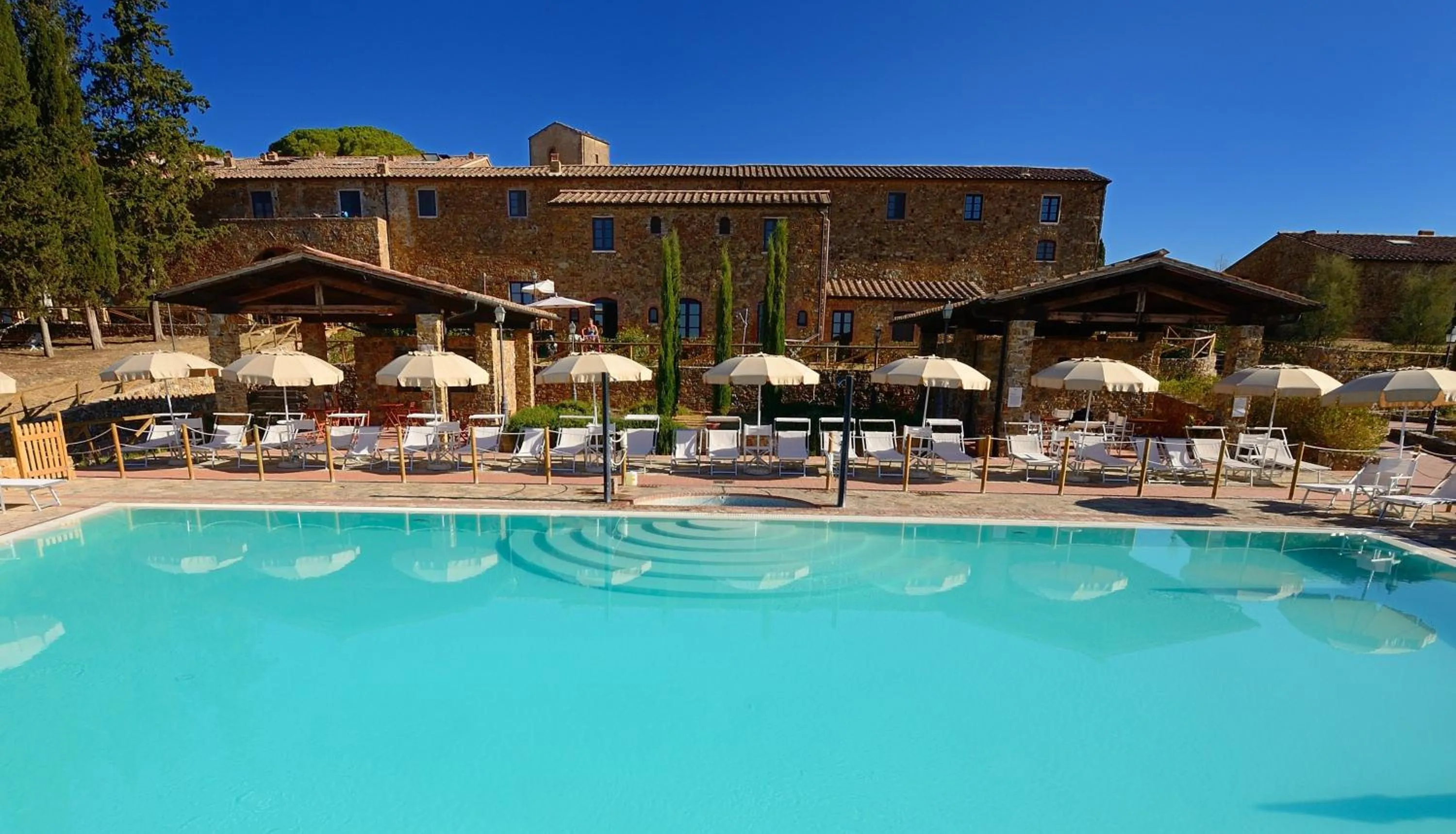 Facade/entrance in Antico Borgo Casalappi