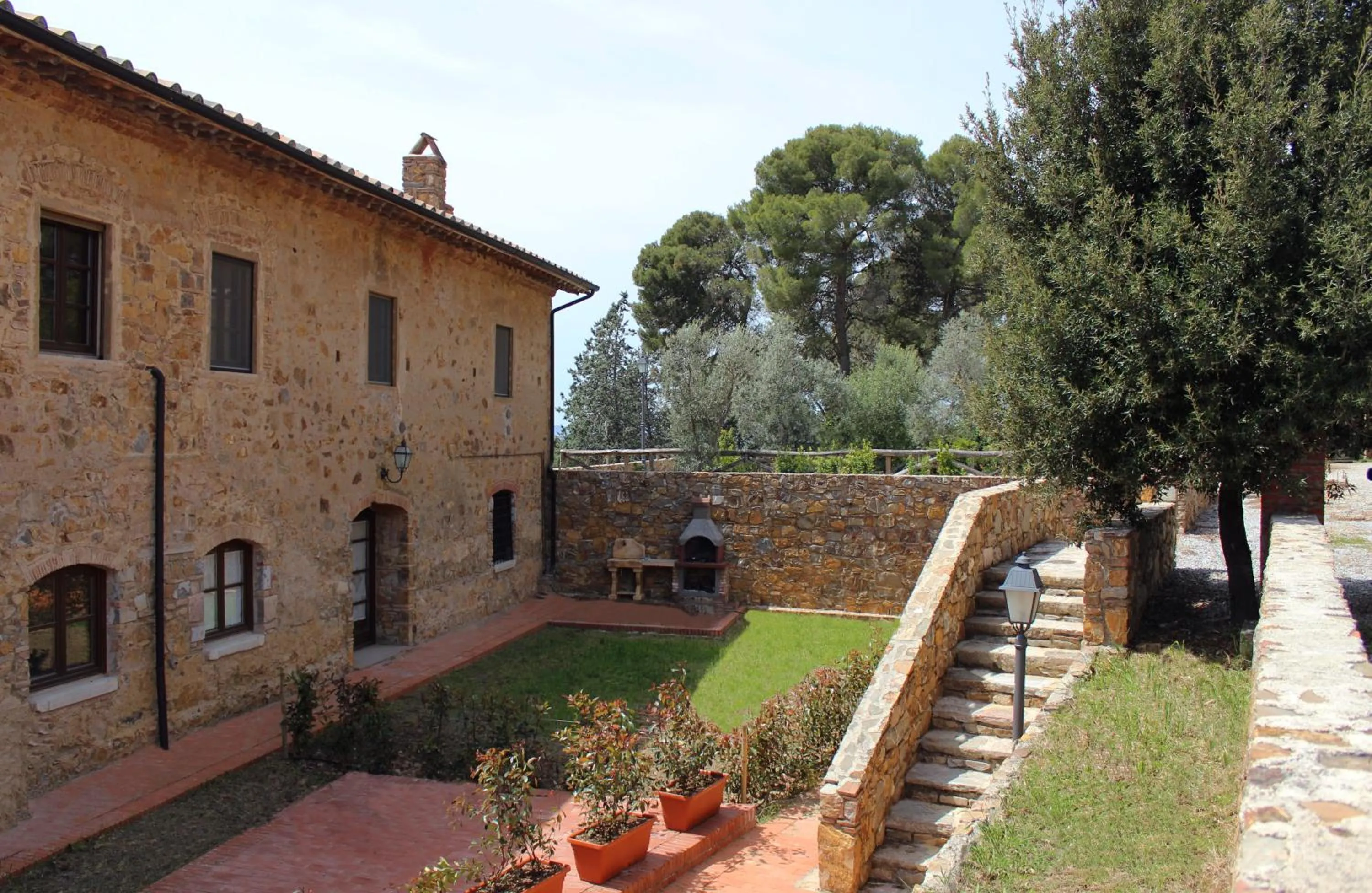 Facade/entrance in Antico Borgo Casalappi