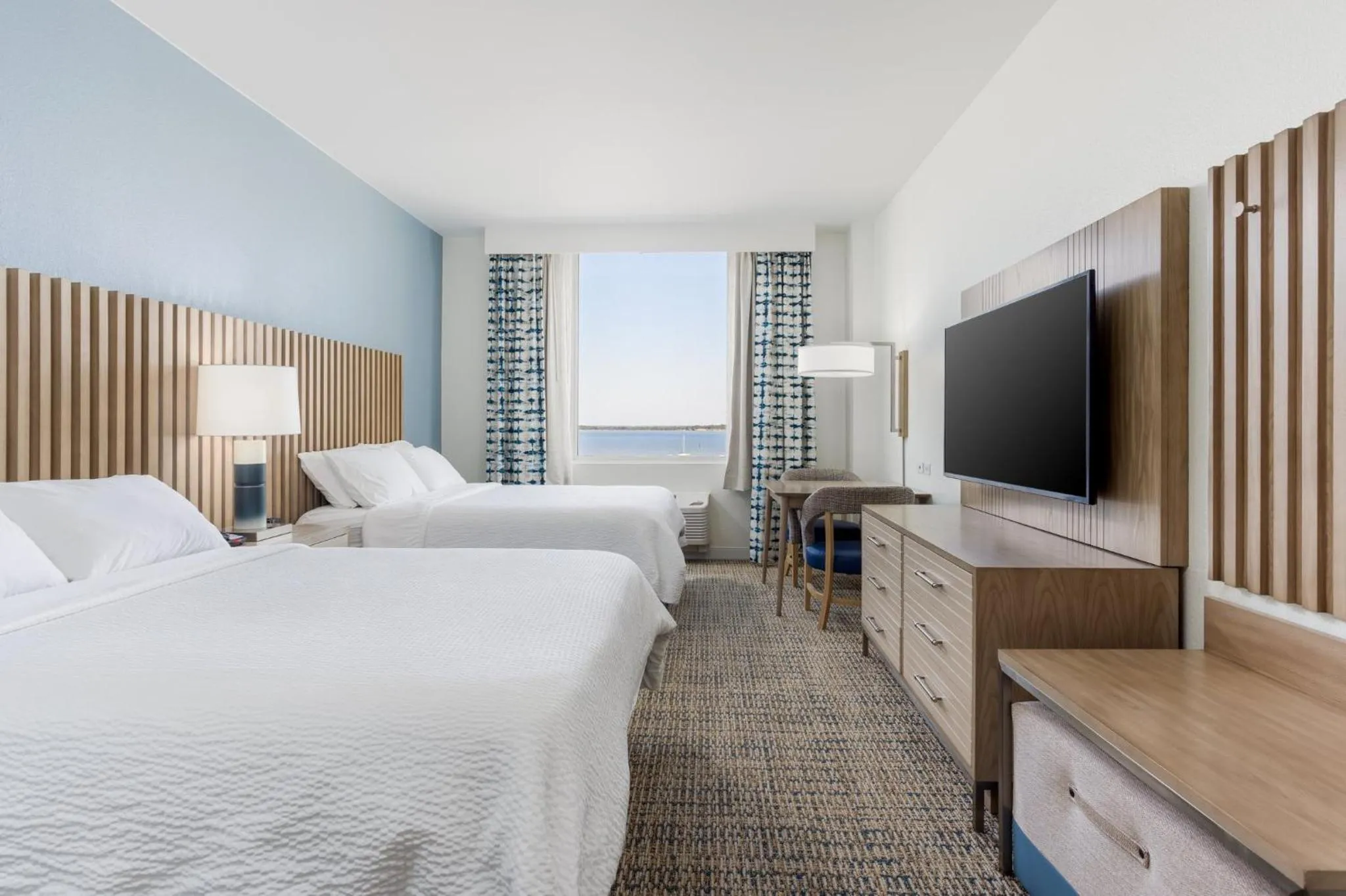 Photo of the whole room, Bed in Holiday Inn Resort Pensacola Beach Gulf Front by IHG