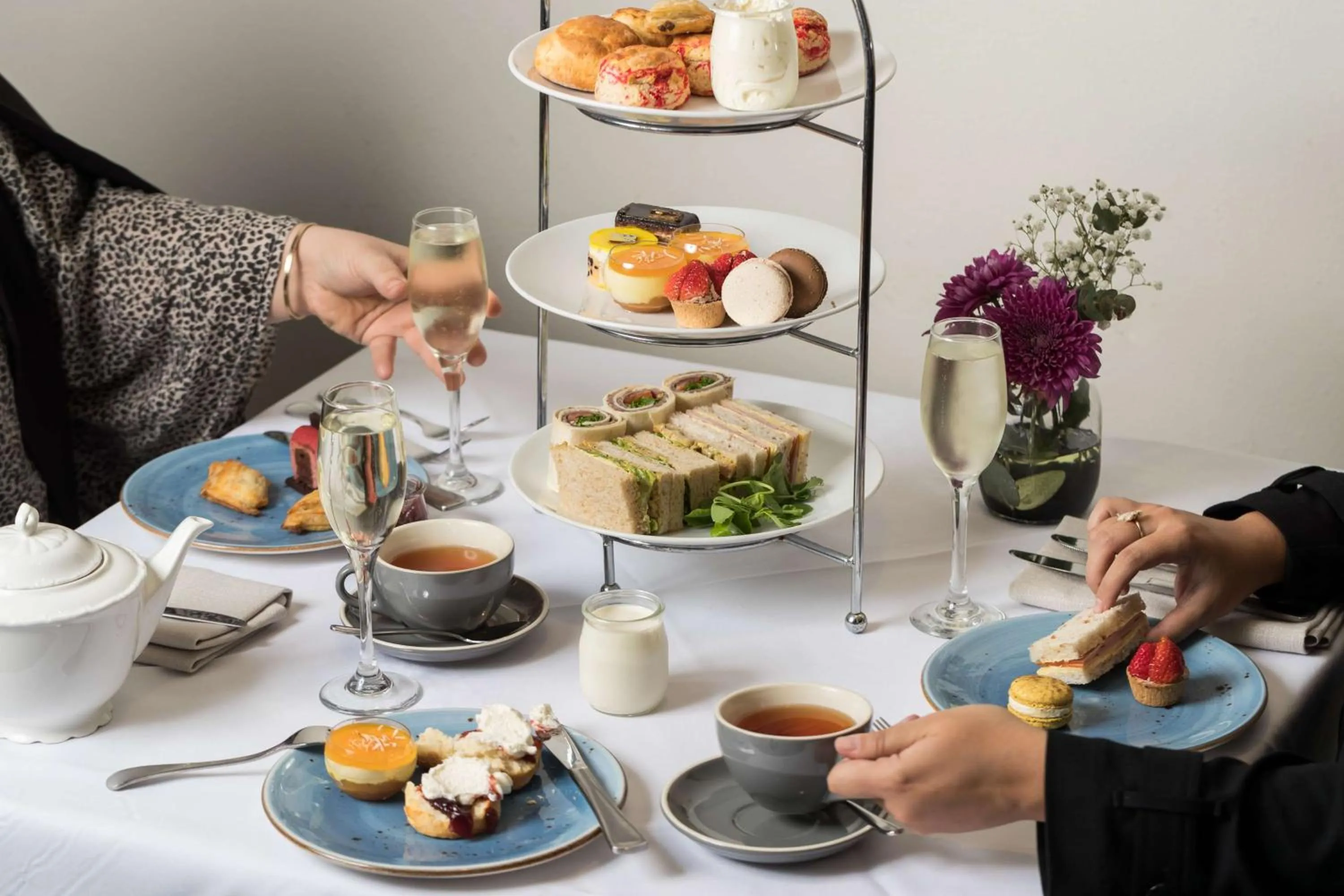 Restaurant/places to eat in Visy Dior