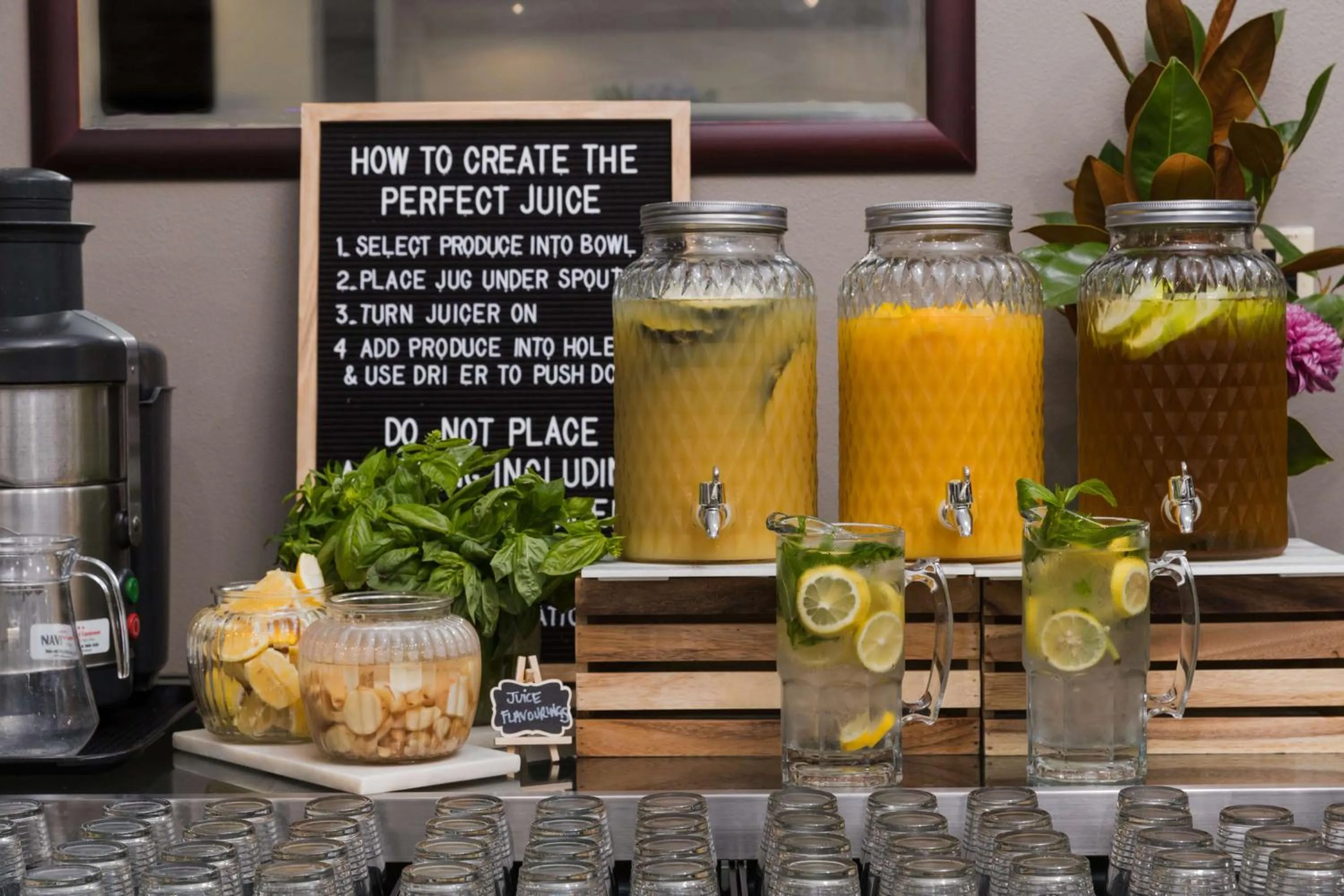 Restaurant/places to eat in Visy Dior