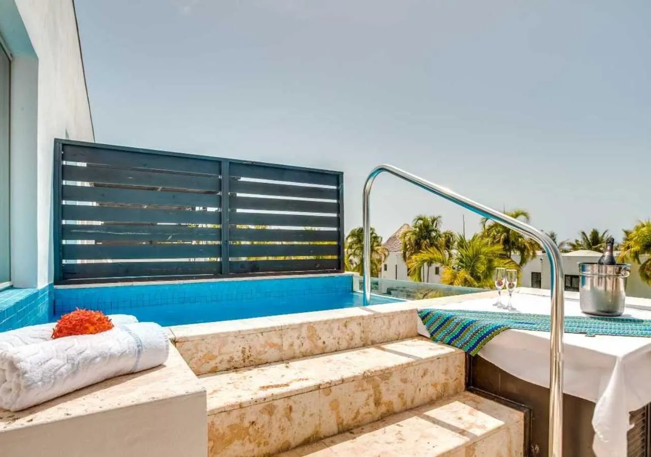 Swimming pool in Las Terrazas Resort