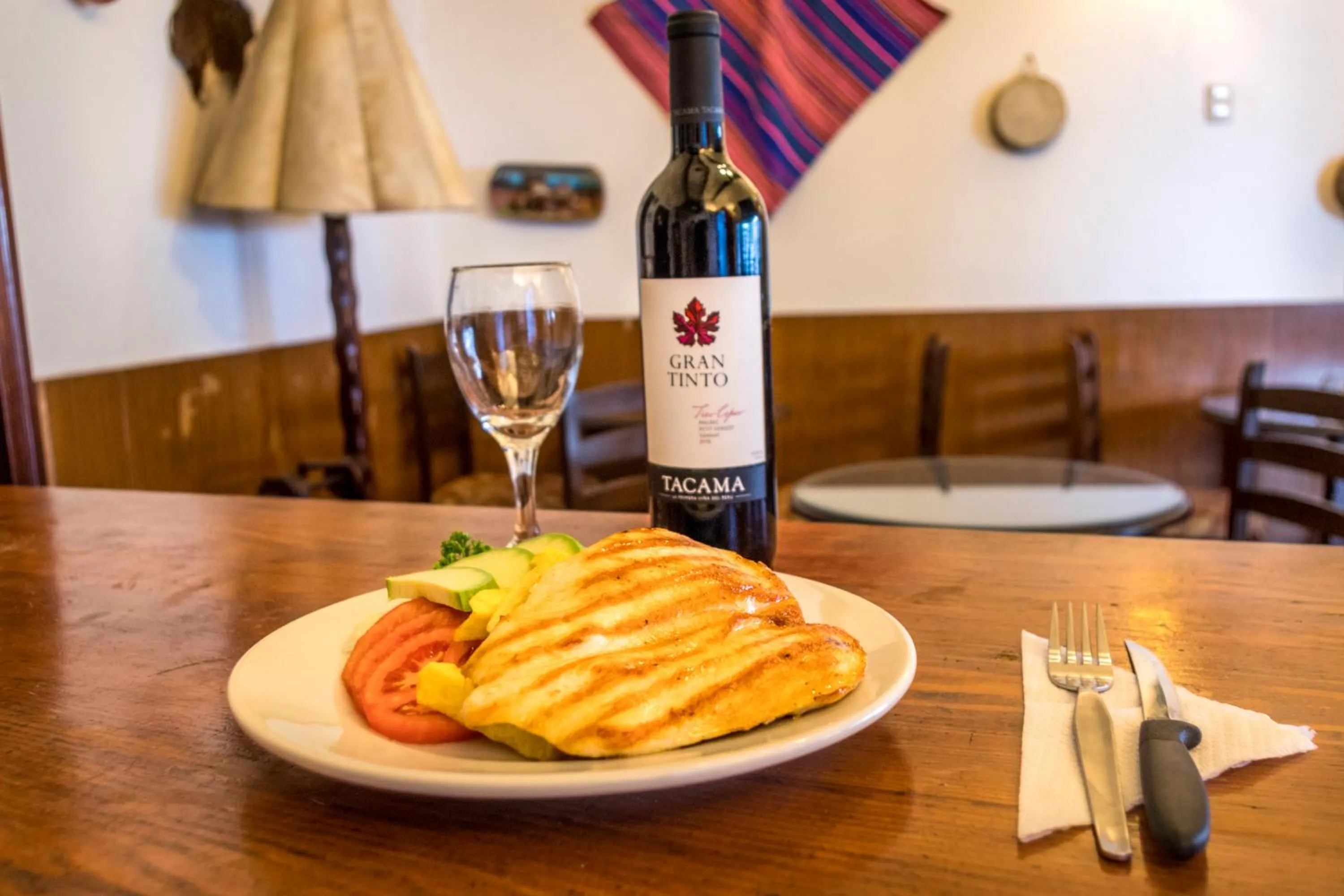 Restaurant/places to eat in Hotel Señorial