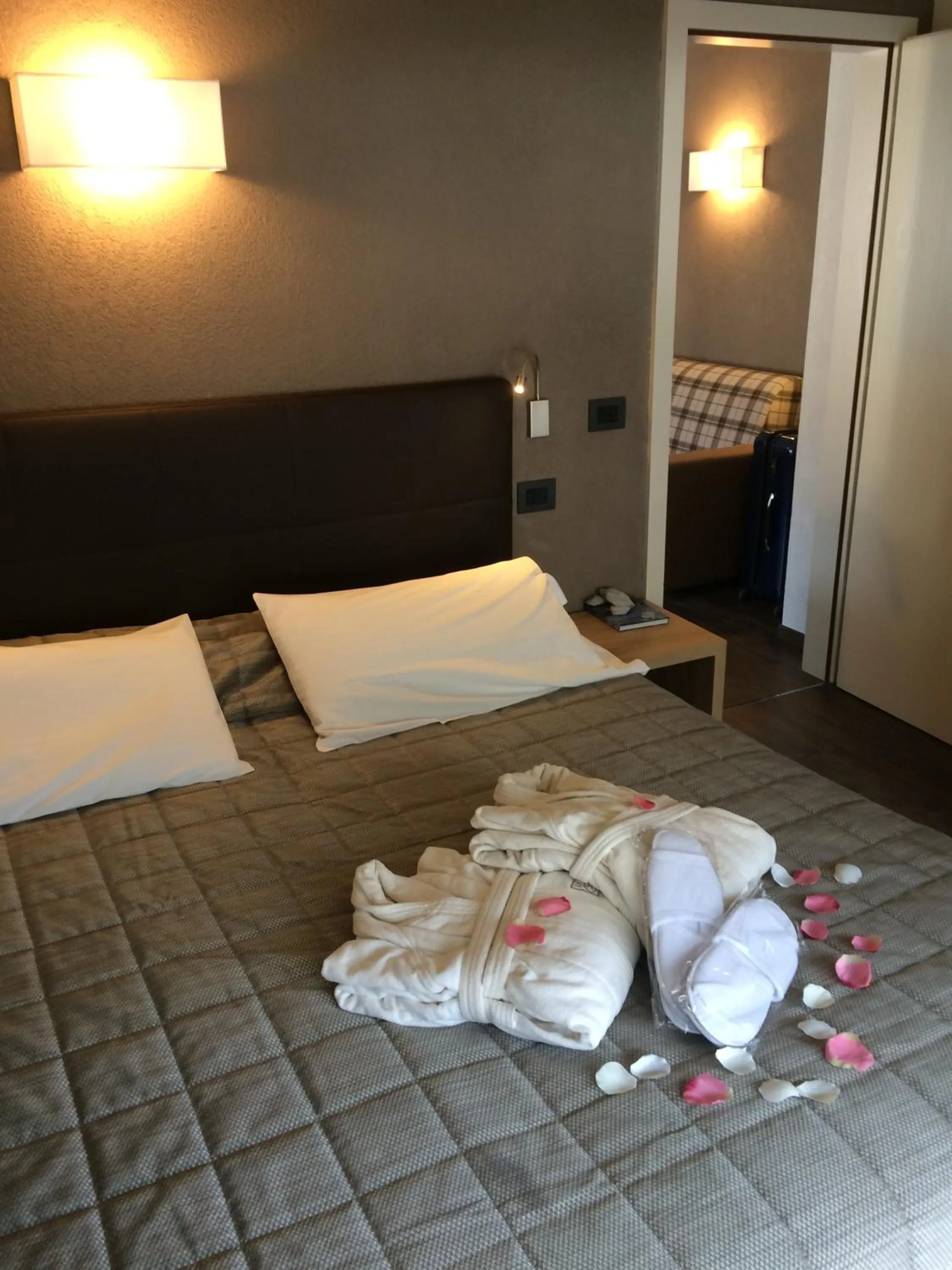 Other, Bed in Residence Anda