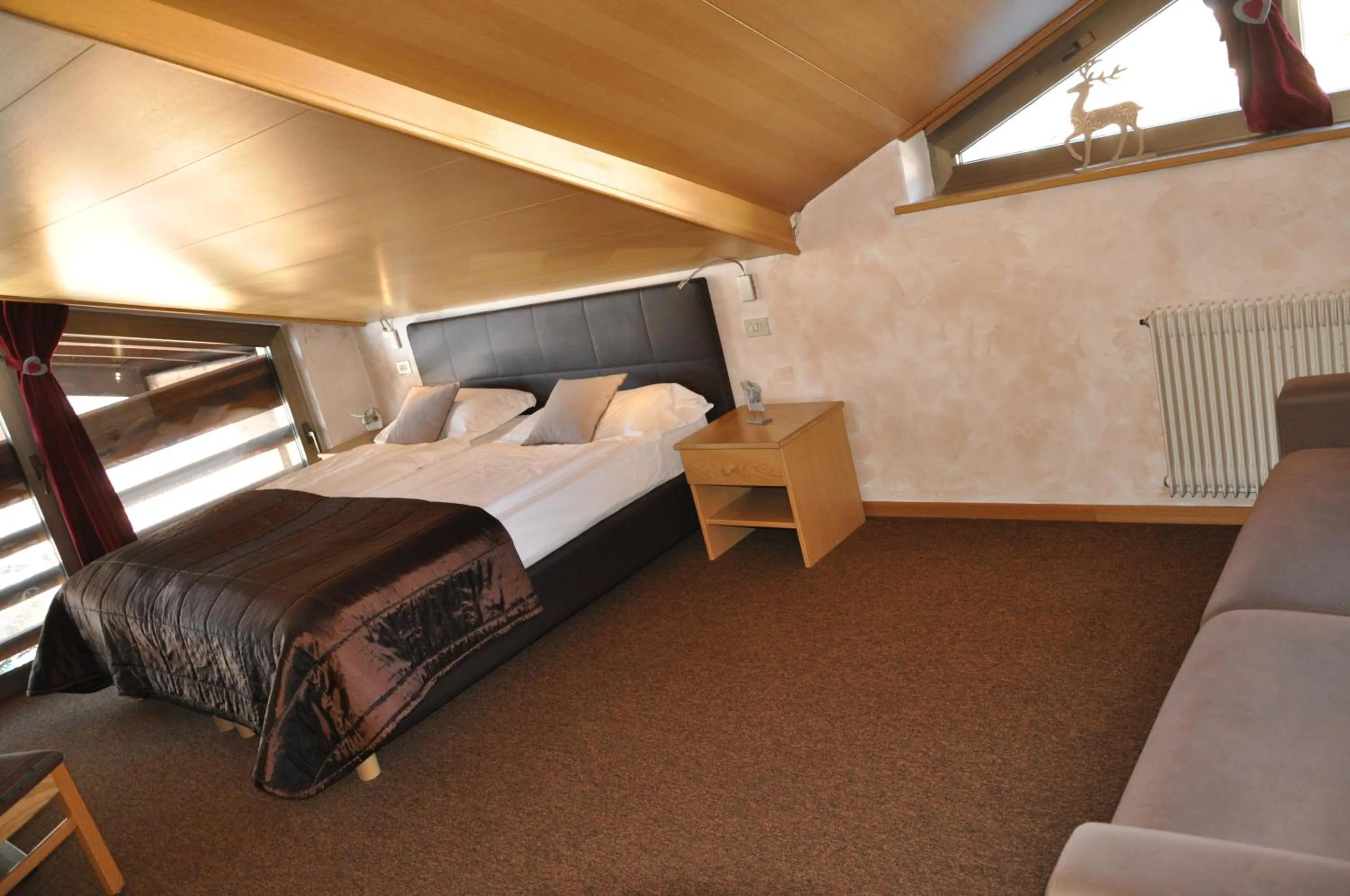 Bedroom, Bed in Residence Anda