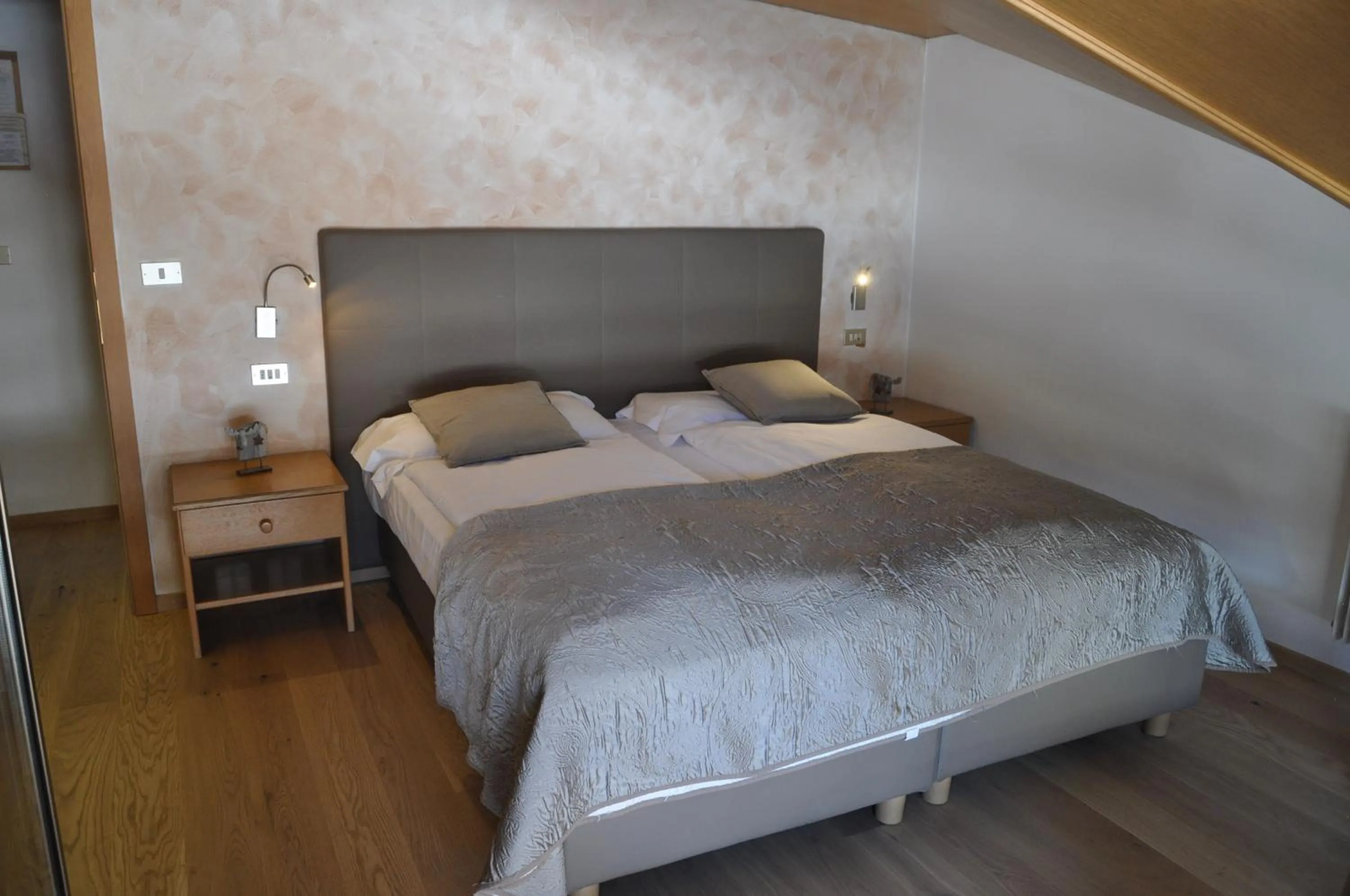 Bedroom, Bed in Residence Anda