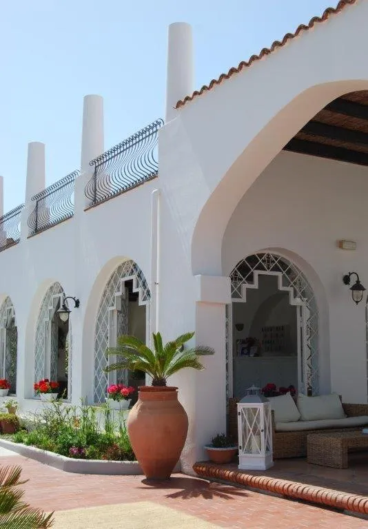 Facade/entrance in Hotel Rojas
