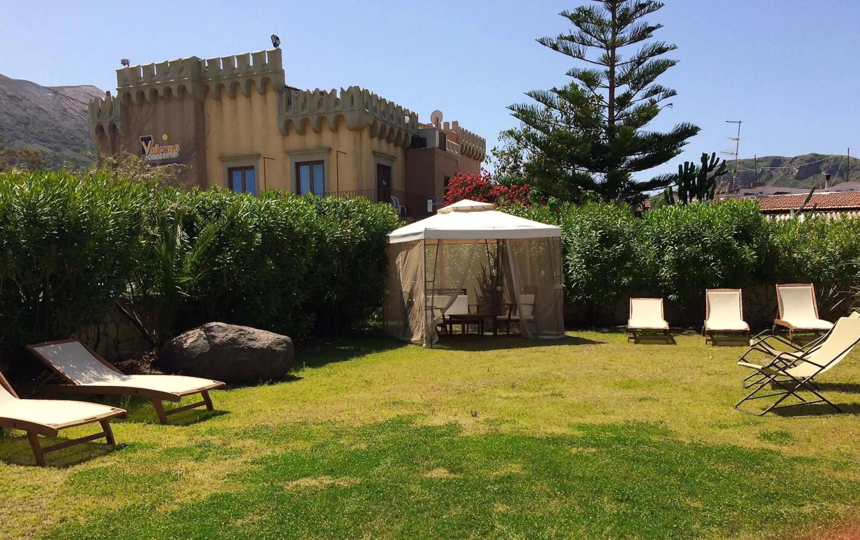 Garden in Hotel Rojas