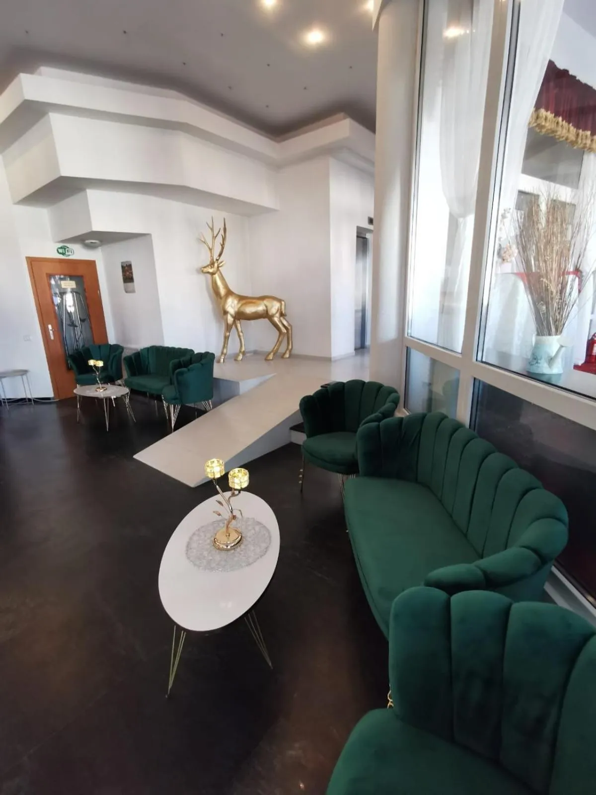 Seating Area in Andy Grand Hotel