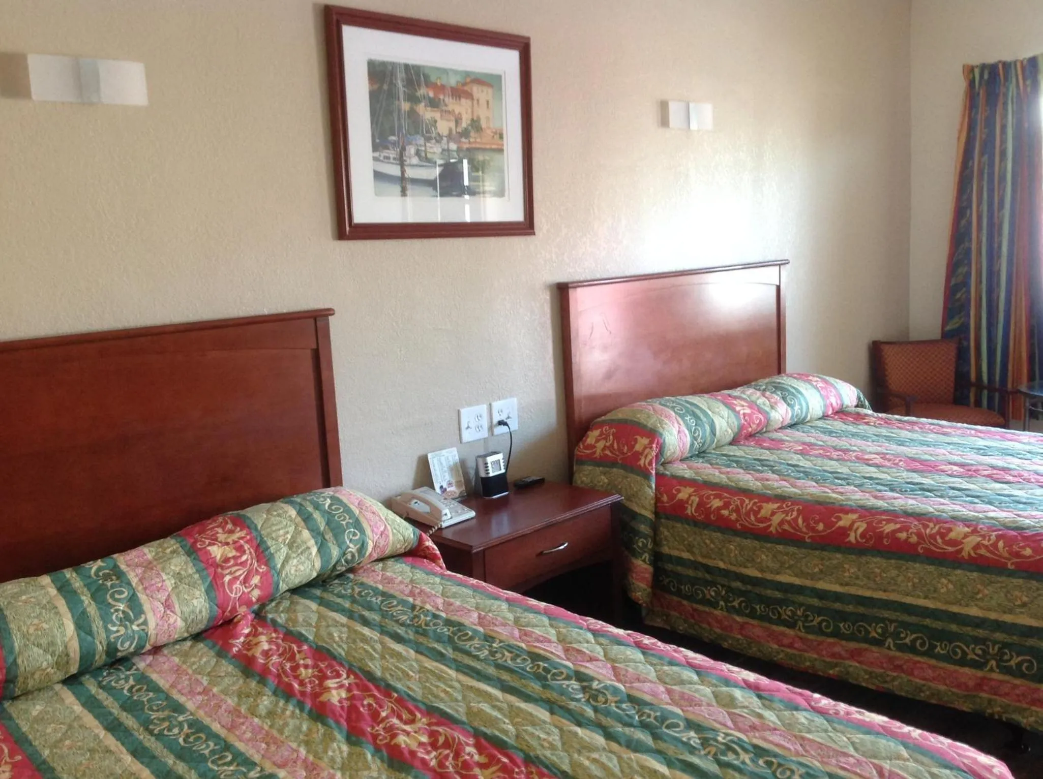 Photo of the whole room in Sunshine Inn of Daytona Beach