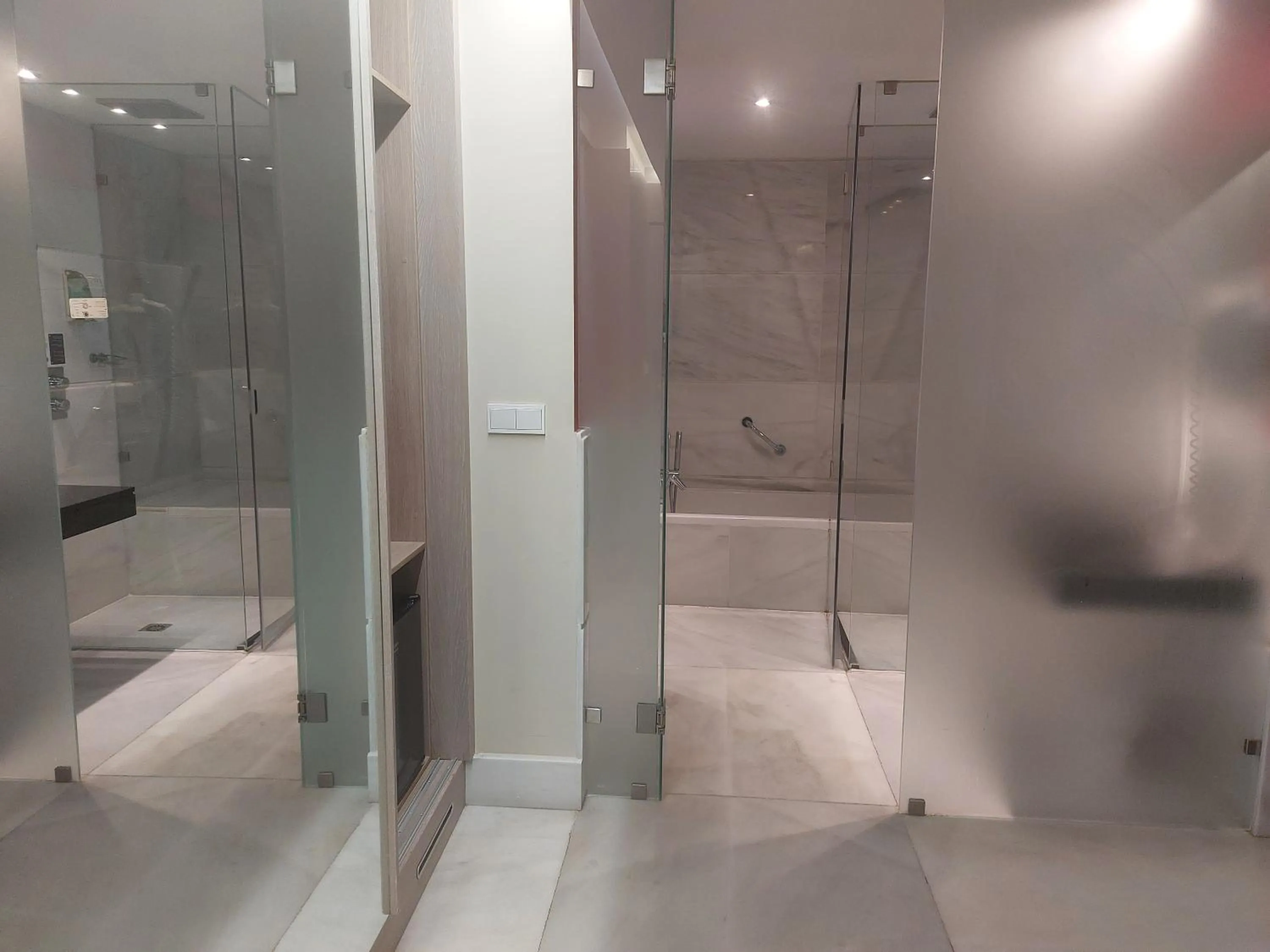 Shower in U-Hotel Spa Ciudad de Astorga