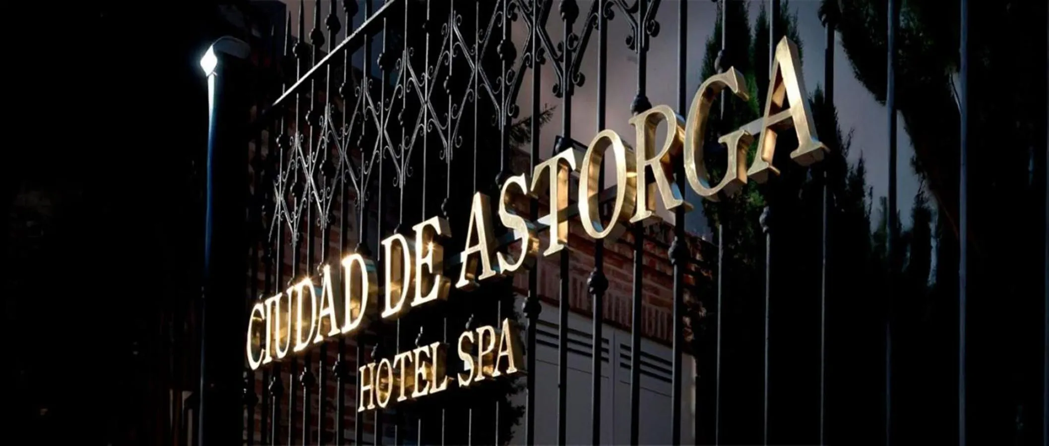Property building in U-Hotel Spa Ciudad de Astorga