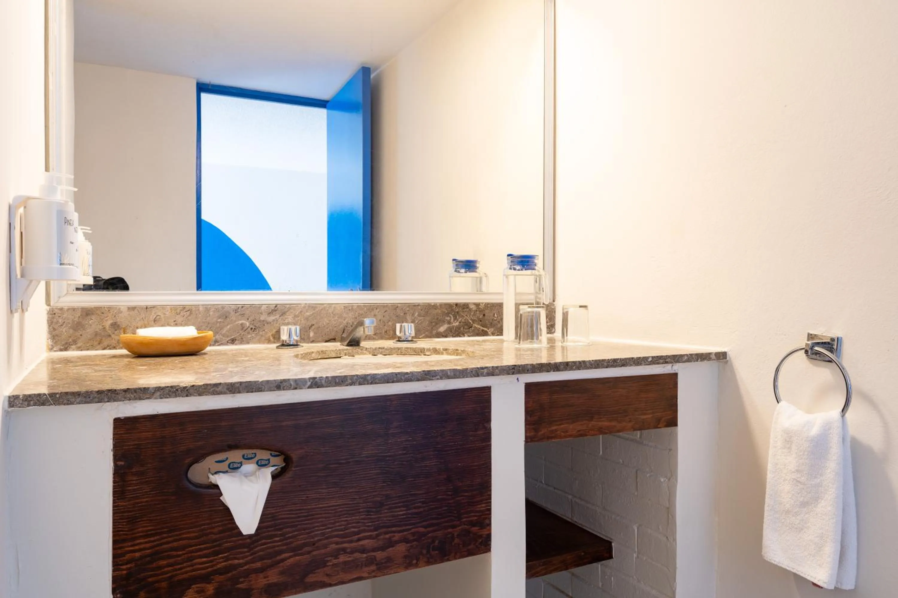 Bathroom in Hotel Suites Villasol