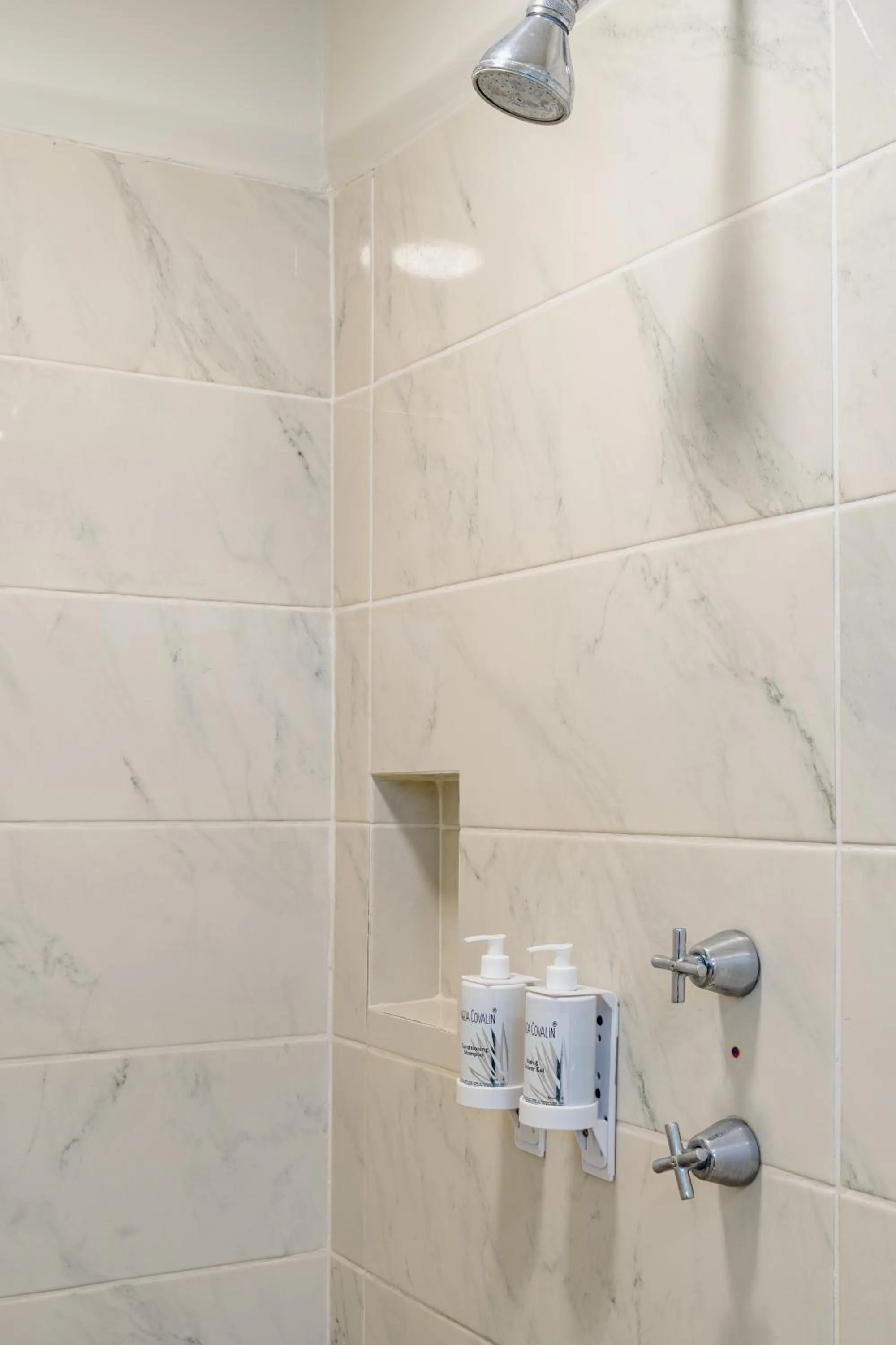 Bathroom in Hotel Suites Villasol