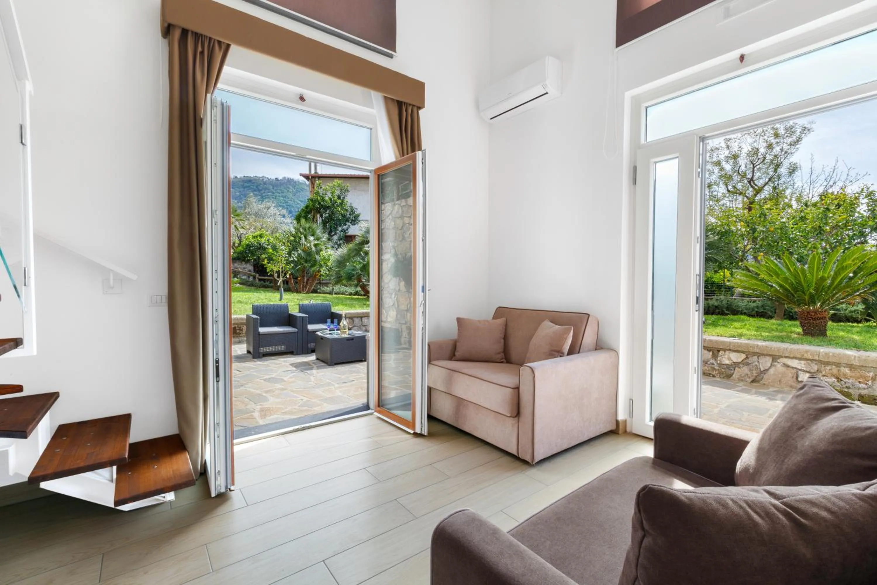 Patio in Eterea Charming Suites