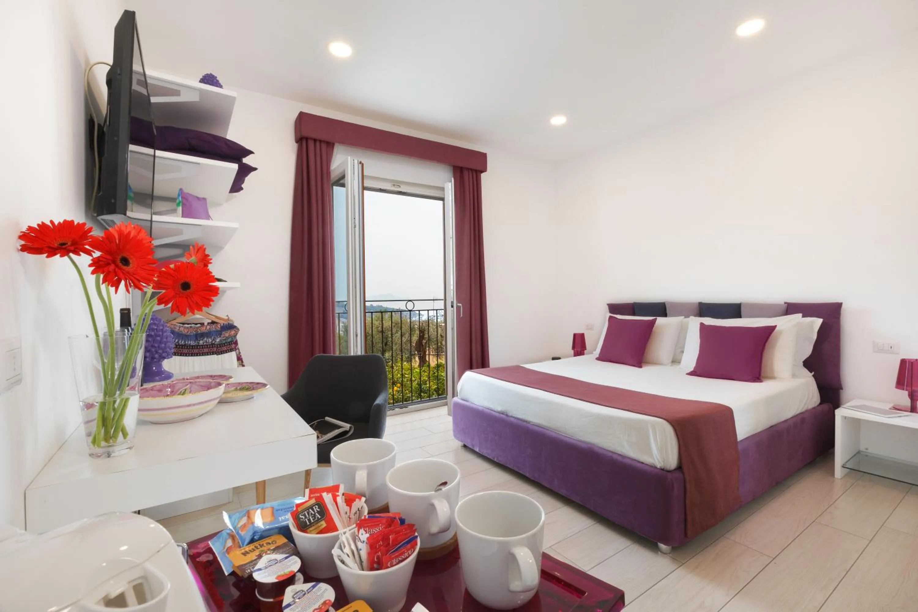 Bedroom, Bed in Eterea Charming Suites