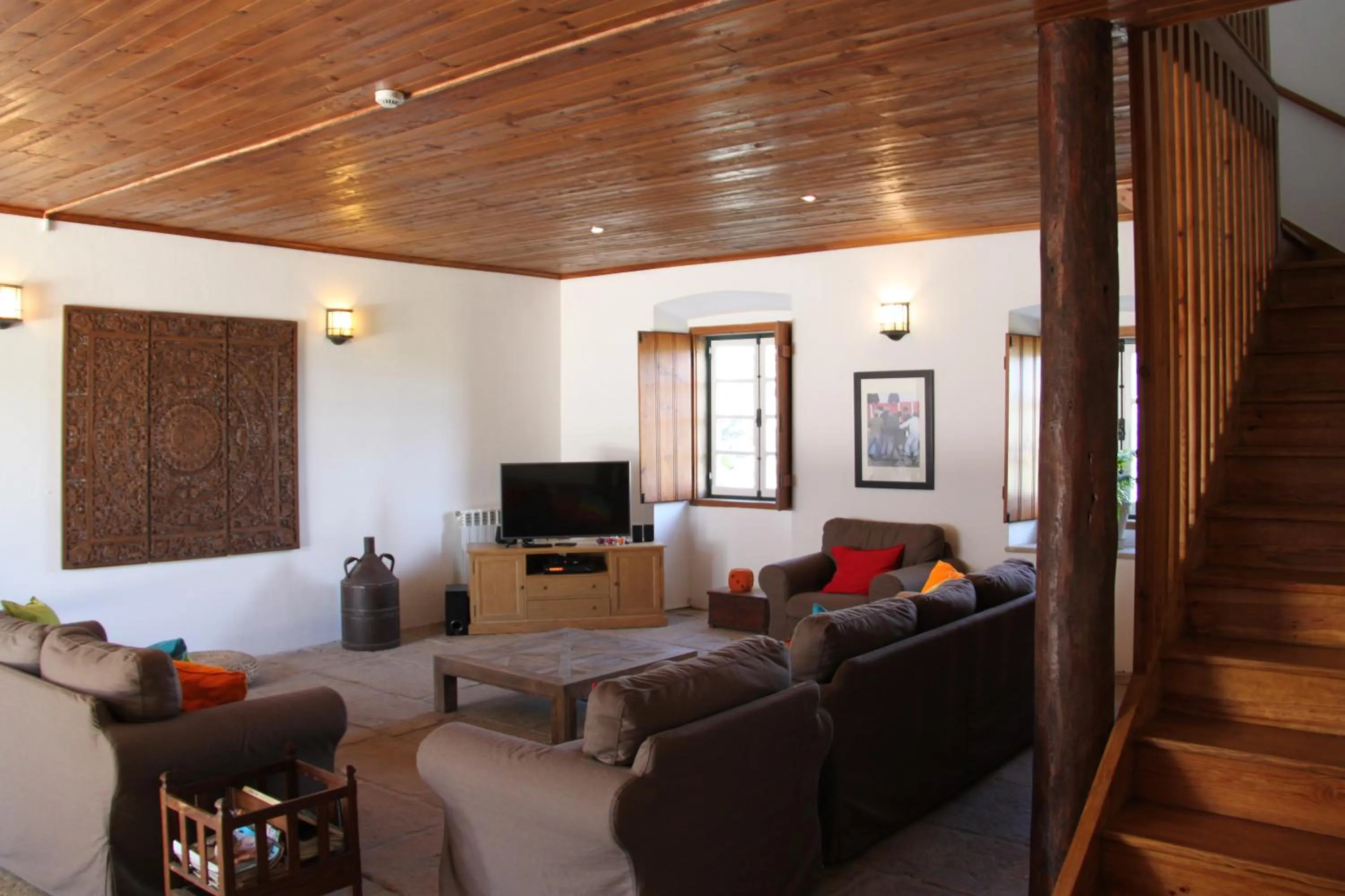 Communal lounge/ TV room in Quinta Dos Ribeiros