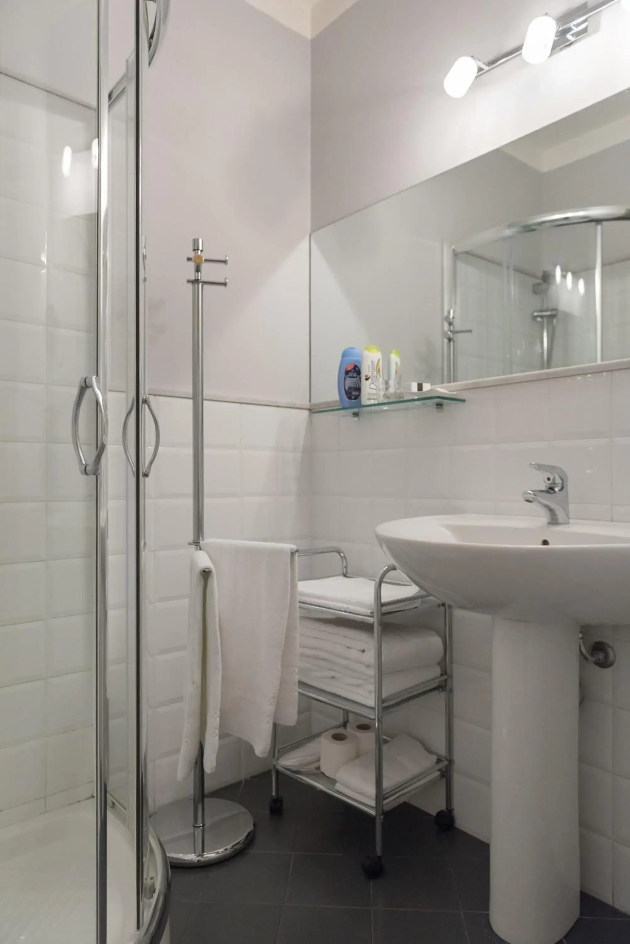 Triple Room with Balcony in palazzo pantaleo Triple Room with Balcony in palazzo pantaleo